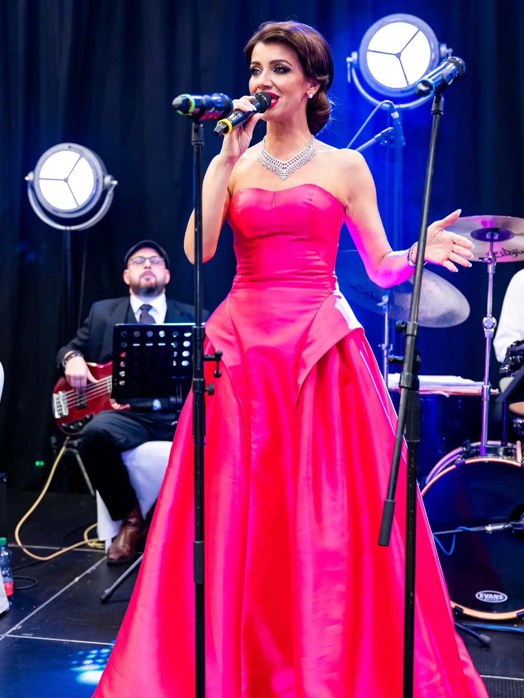 2. ročník univerzitného plesu v Trnave. Ivana Regešová