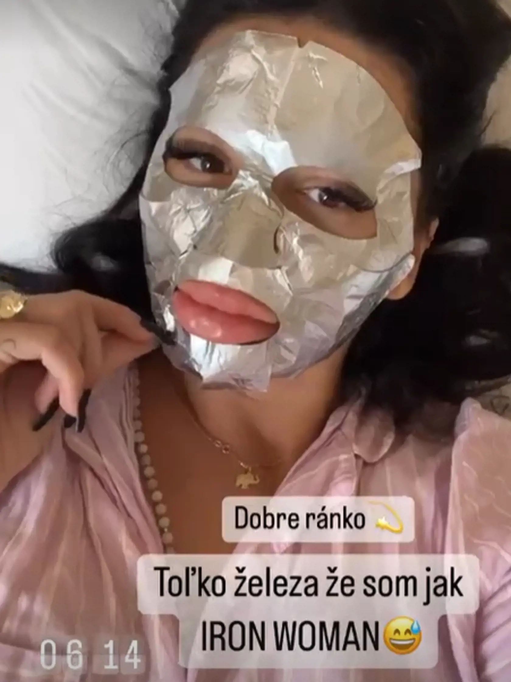 Tehotná Plačková v nemocnici.