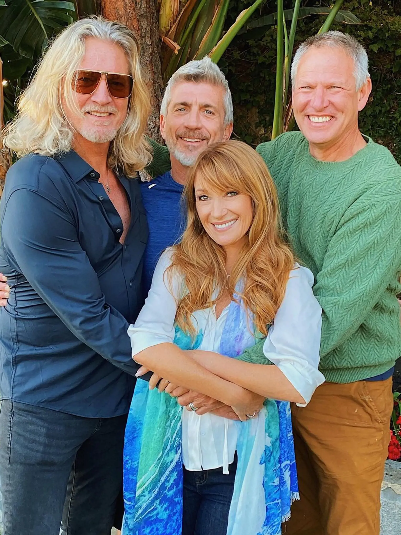 Jane Seymour a herci zo seriálu Doktorka  Quinnová.