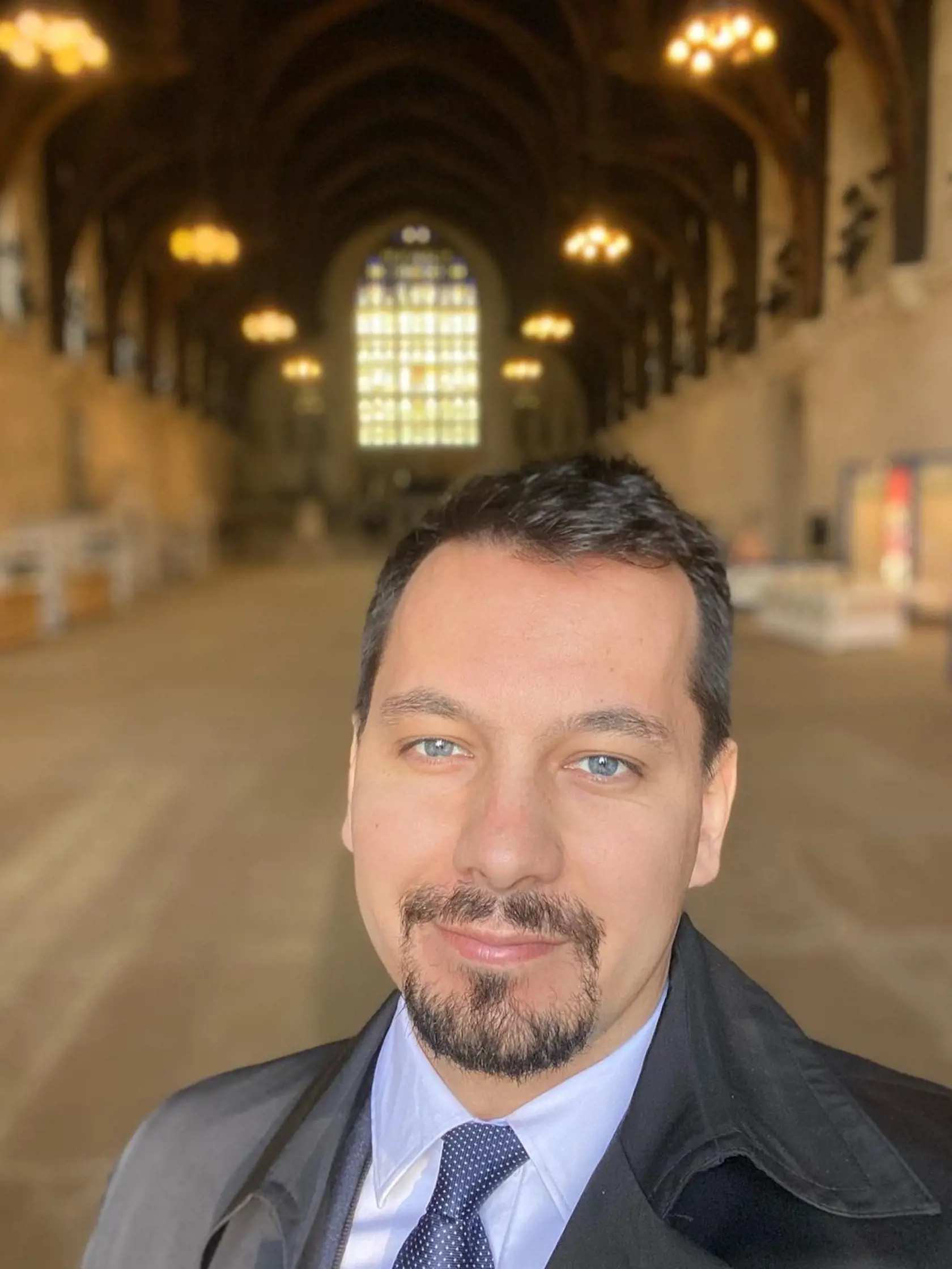 London a pracovná návšteva House of Commons a House of Lords, napísal k fotke podpredseda Za ľudí Juraj Šeliga.