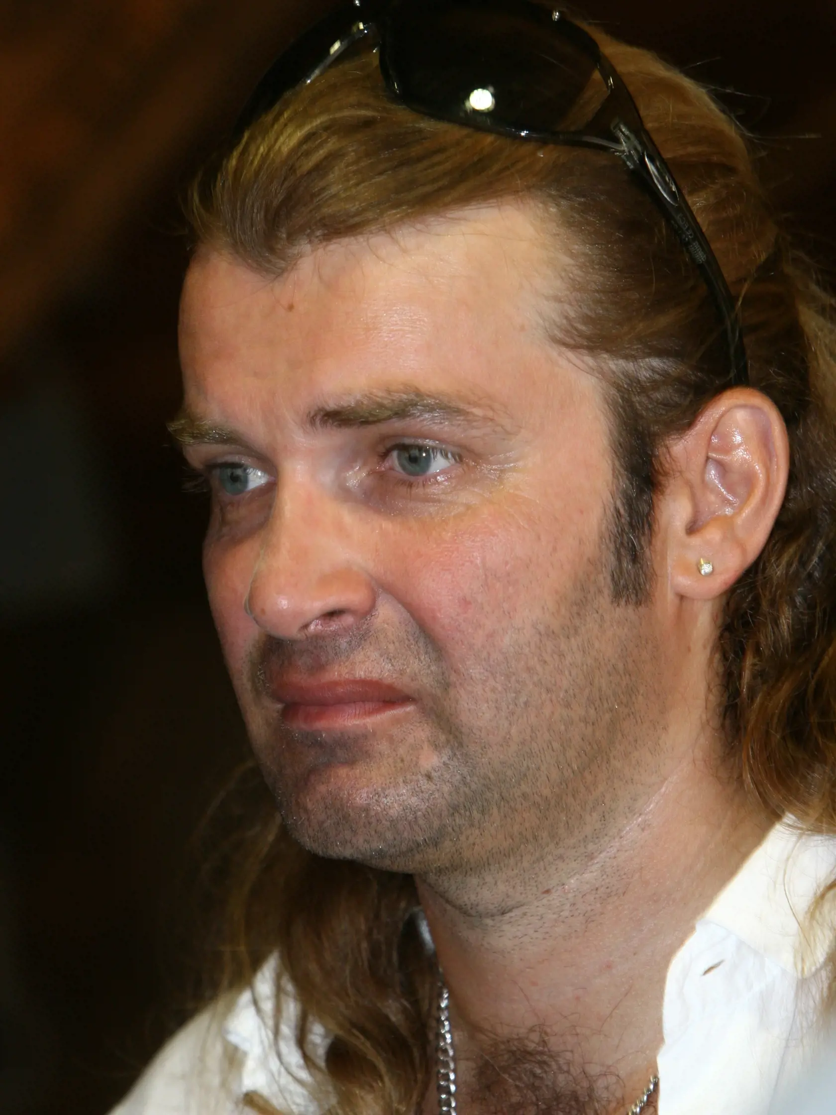 A ešte jeden záber z Mojsej festu 2006. Netvári sa nijako nadšene. Teraz je to iné.