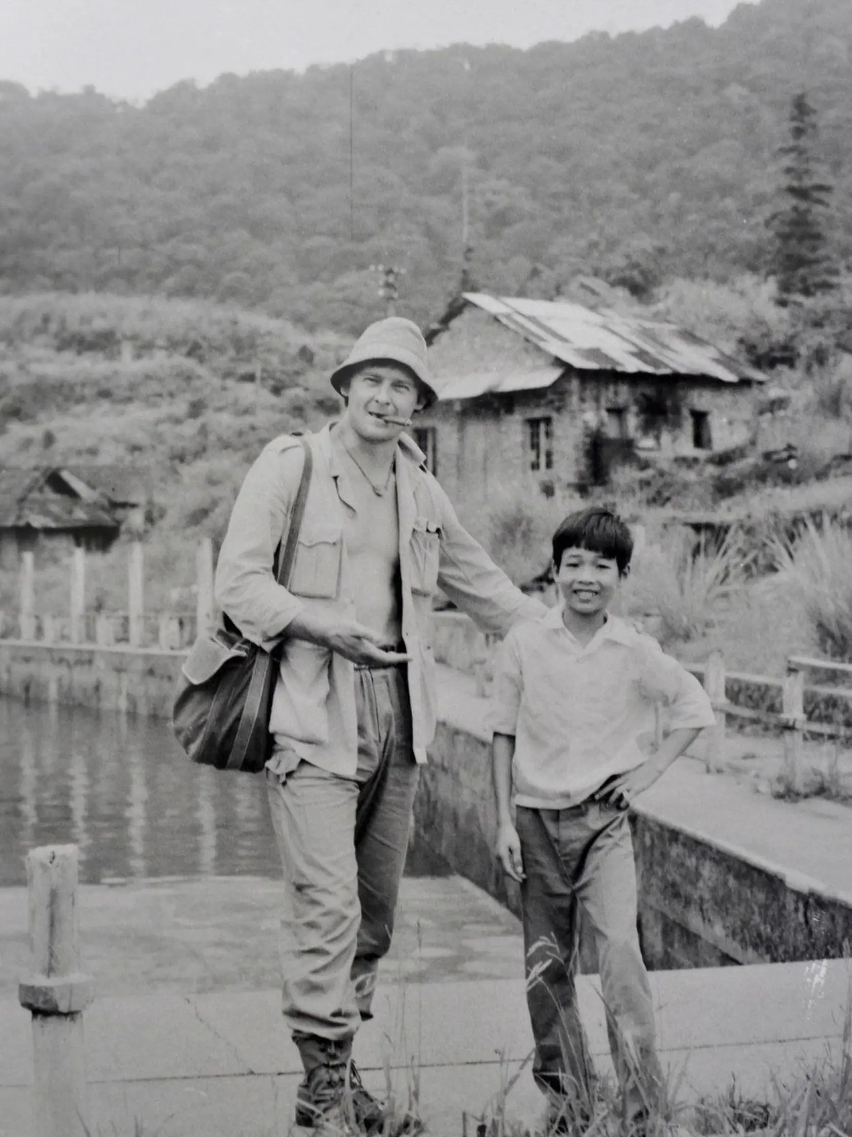 Herec Ivan Luťanský vo Vietname. Krajina, kam sa veľmi tešil, sa mu stala osudnou.