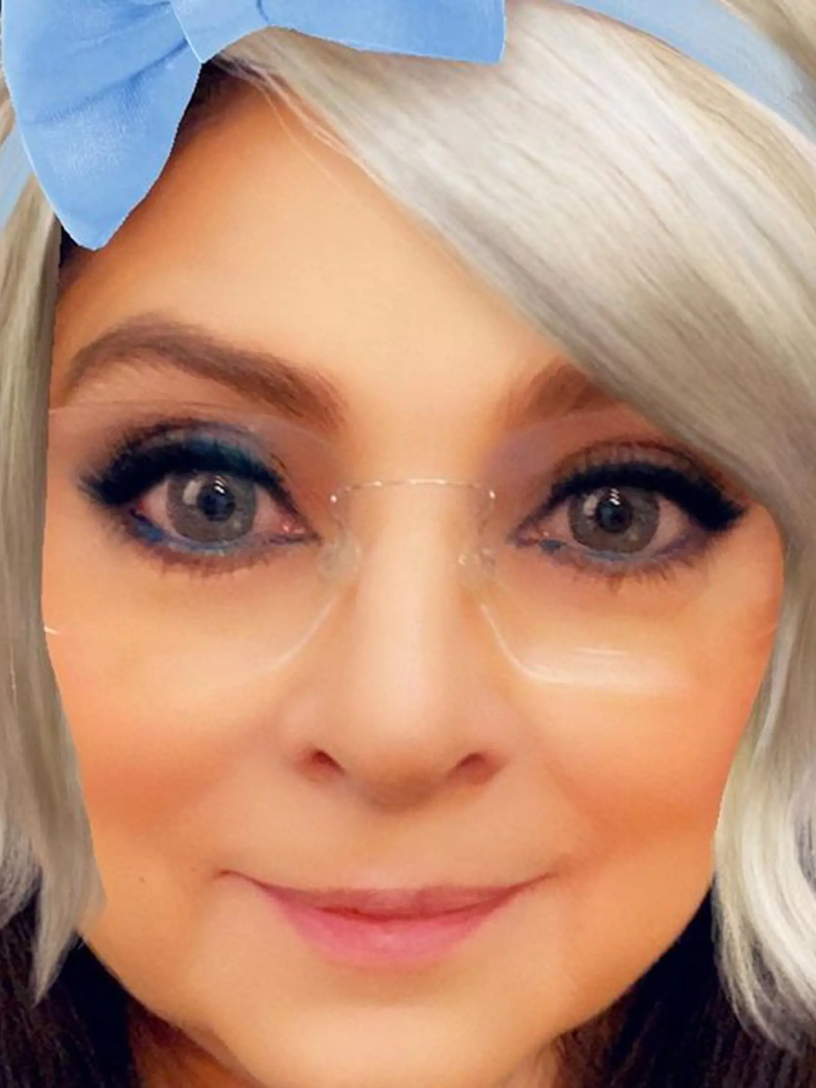 Jednoducho Mária už dávno nie je tá mladá kráska, ktorú si pamätáme z telenovely, ale... Vykľula sa z nej zrelá dáma, ktorá nestráca zmysel pre humor a občas sa správa ako veselá pubertiačka!