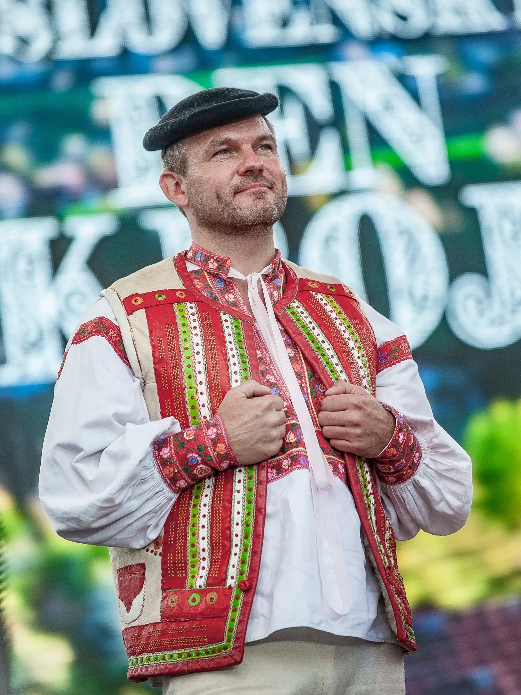 Pellegrini počas Slovenského dňa kroja v domovskej Banskej Bystrici.