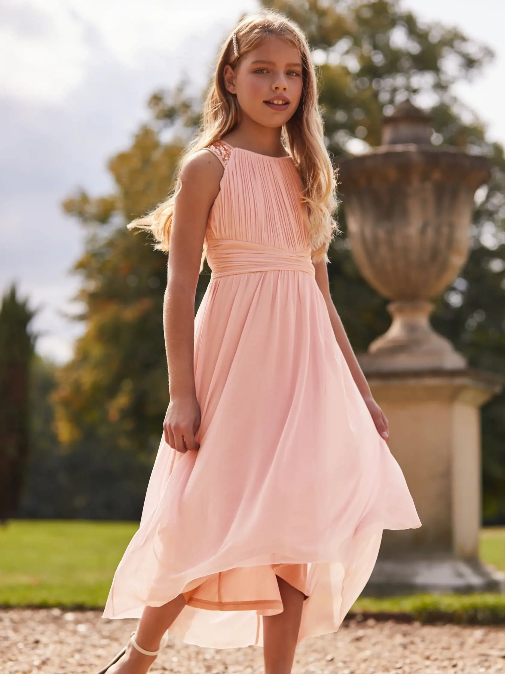 Šaty: Lipsy, 55-65 €
