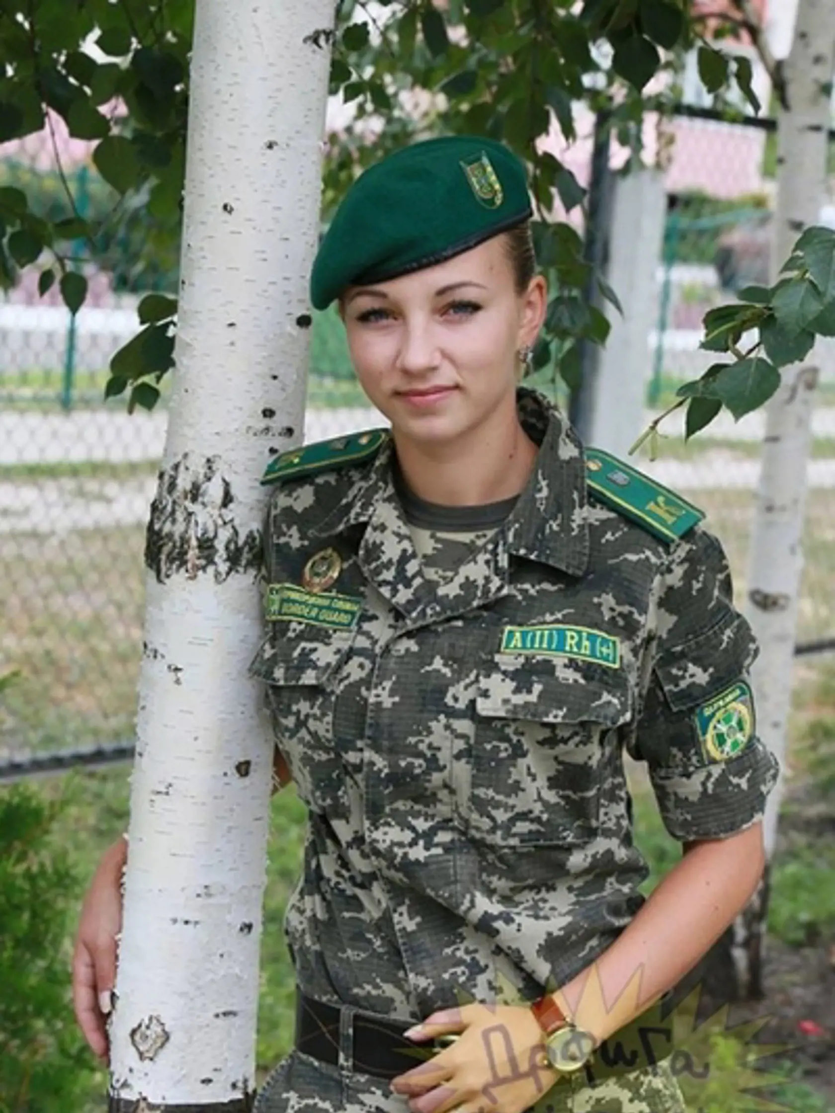 V ukrajinskej armáde slúžia krásne vojačky.