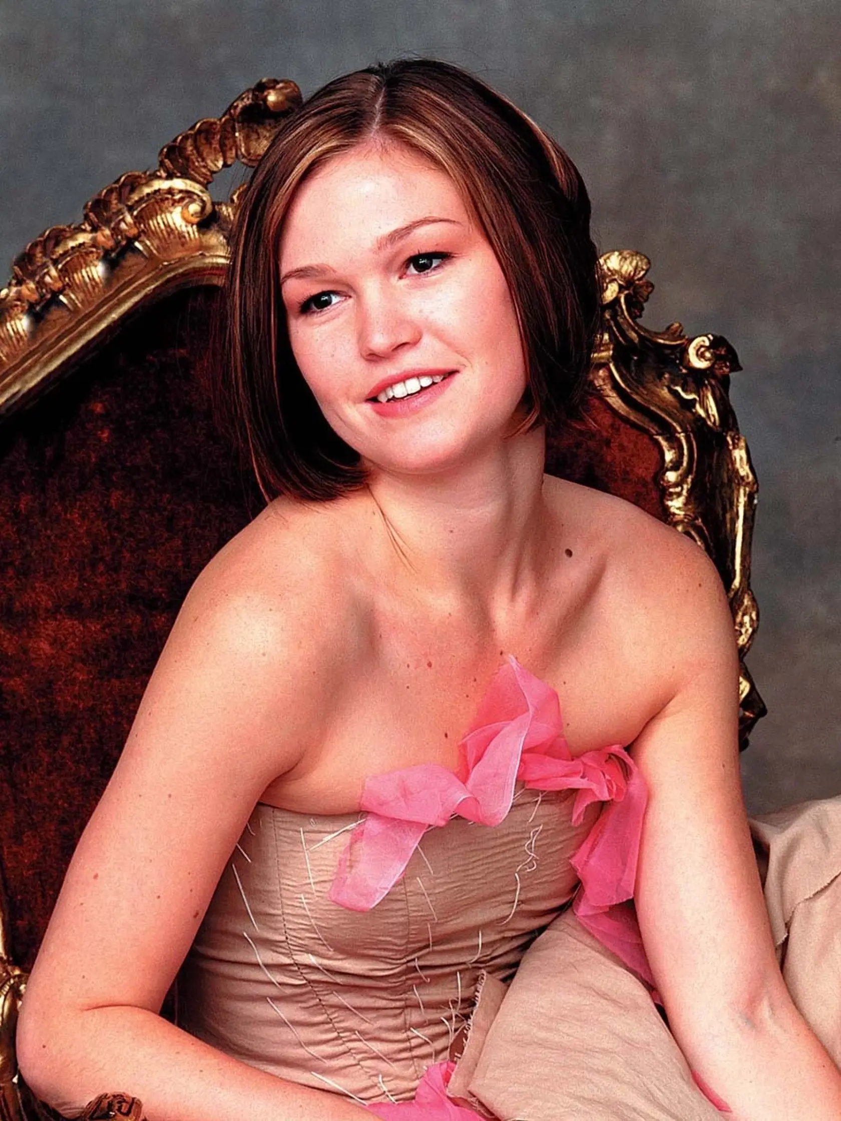 Julia vo filme Princ a ja z roku 2004.