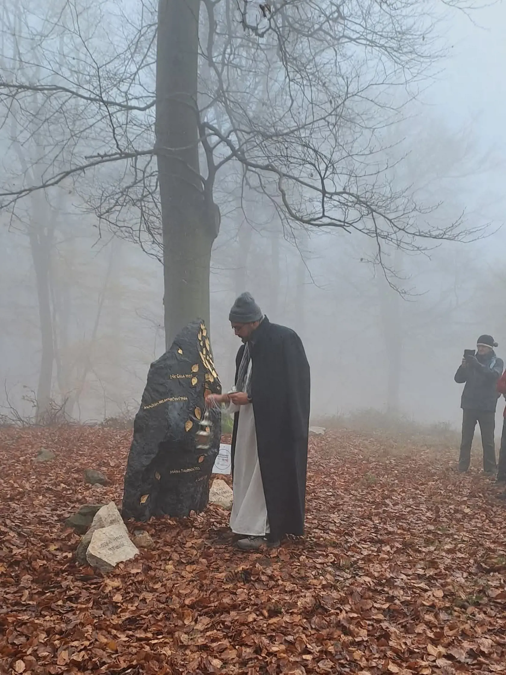 Pamätník odhalili v pohorí Tribeč.