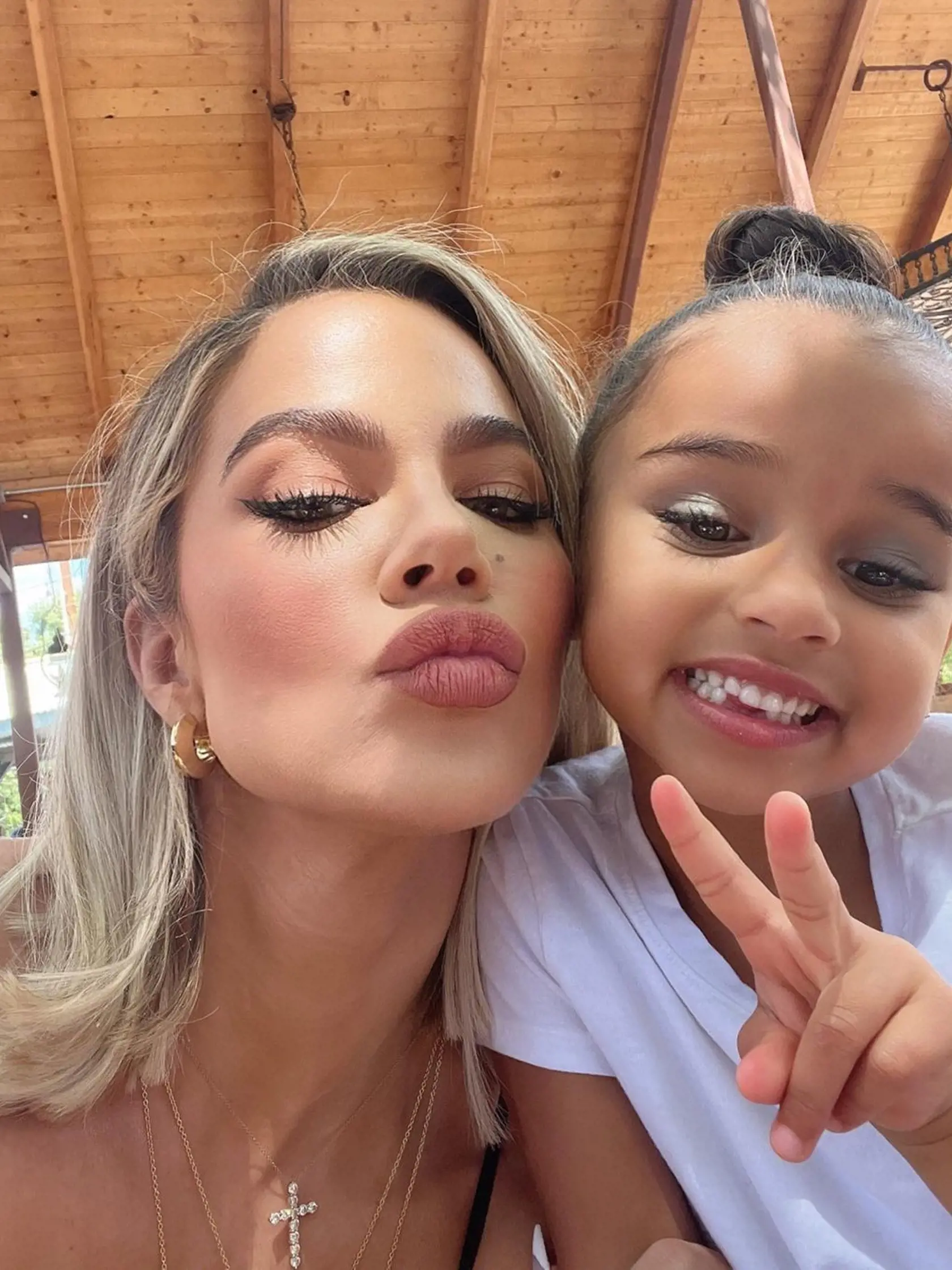 Khloe Kardashian a jej dcérka True.