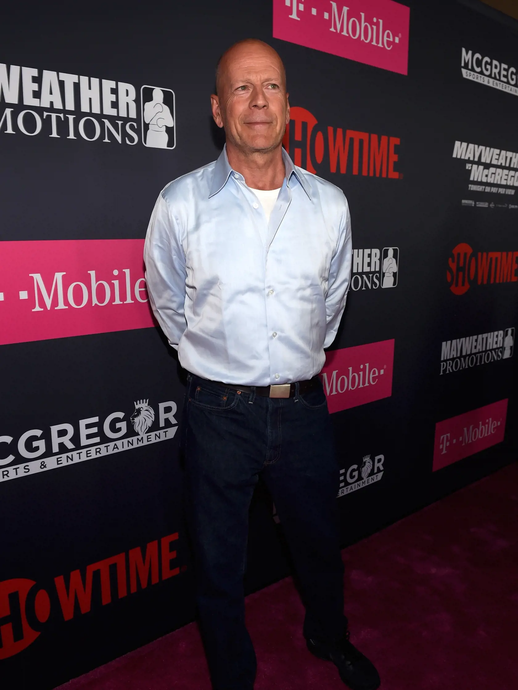 LAS VEGAS, NV - AUGUST 26:  Actor Bruce Willis arrives on T-Mobile's magenta carpet duirng the Showtime, WME IME and Mayweather Promotions VIP Pre-Fight Party for Mayweather vs. McGregor at T-Mobile Arena on August 26, 2017 in Las Vegas, Nevada.  (Photo by David Becker/Getty Images for Showtime)