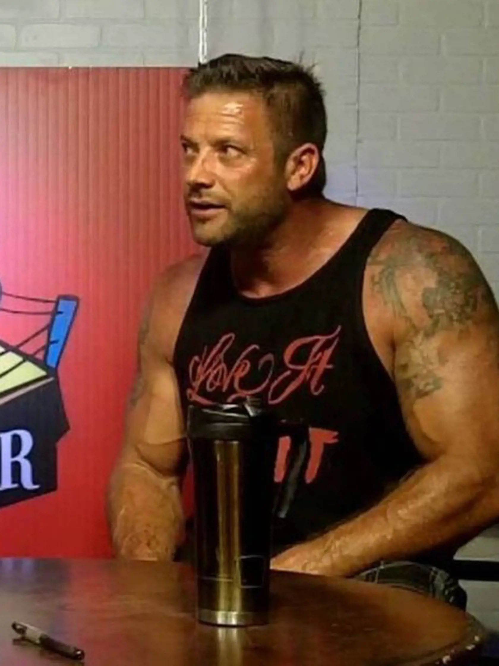 Sasha Mitchell sa dnes venuje hlavne cvičeniu a bojovým umeniam.