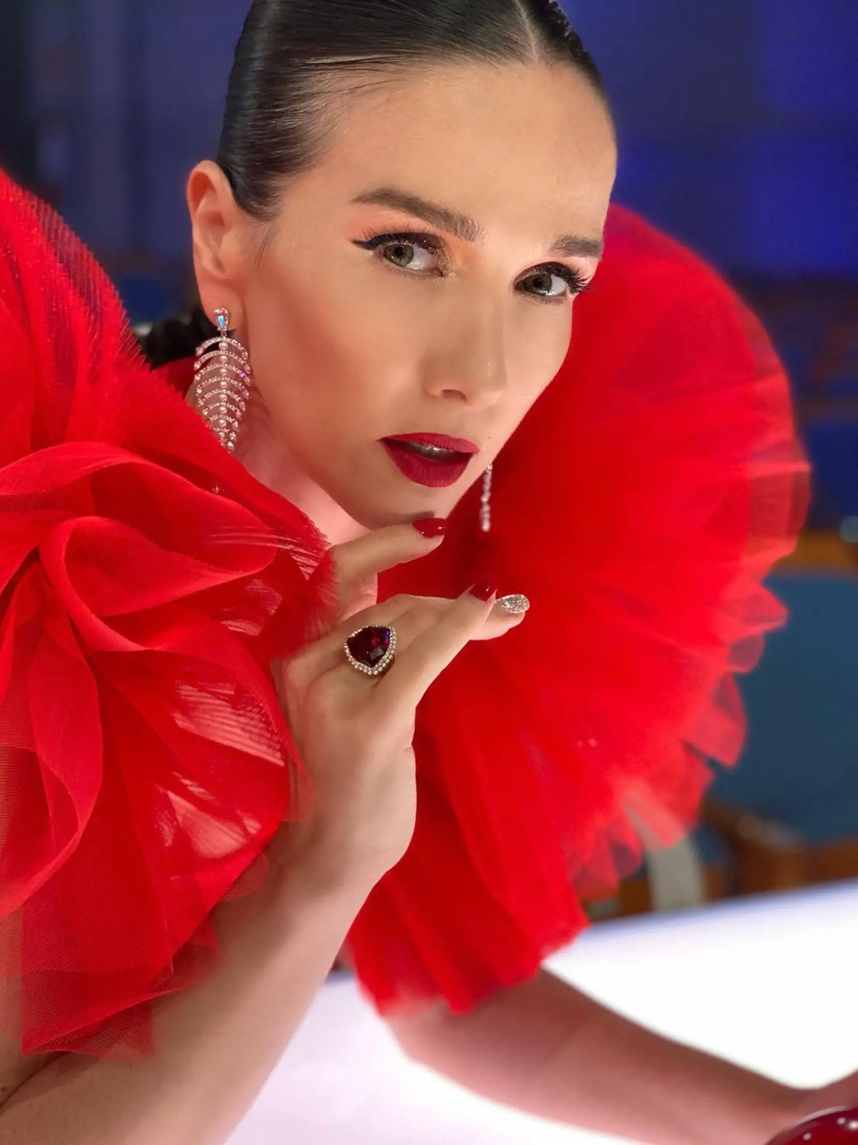 Natalia Oreiro (43) – Milágros
Natalia Oreiro akoby od čias Divokého anjela nezostarla ani o deň. Hoci má už po 40-ke, vyzerá neskutočne mladistvo a aj napriek materstvu si udržala špičkovú postavu, ktorou rada provokuje na sociálnych sieťach. Jej partnerom je o 20 rokov starší hudobník, argentínsky rocker Ricardo Mollo (63).