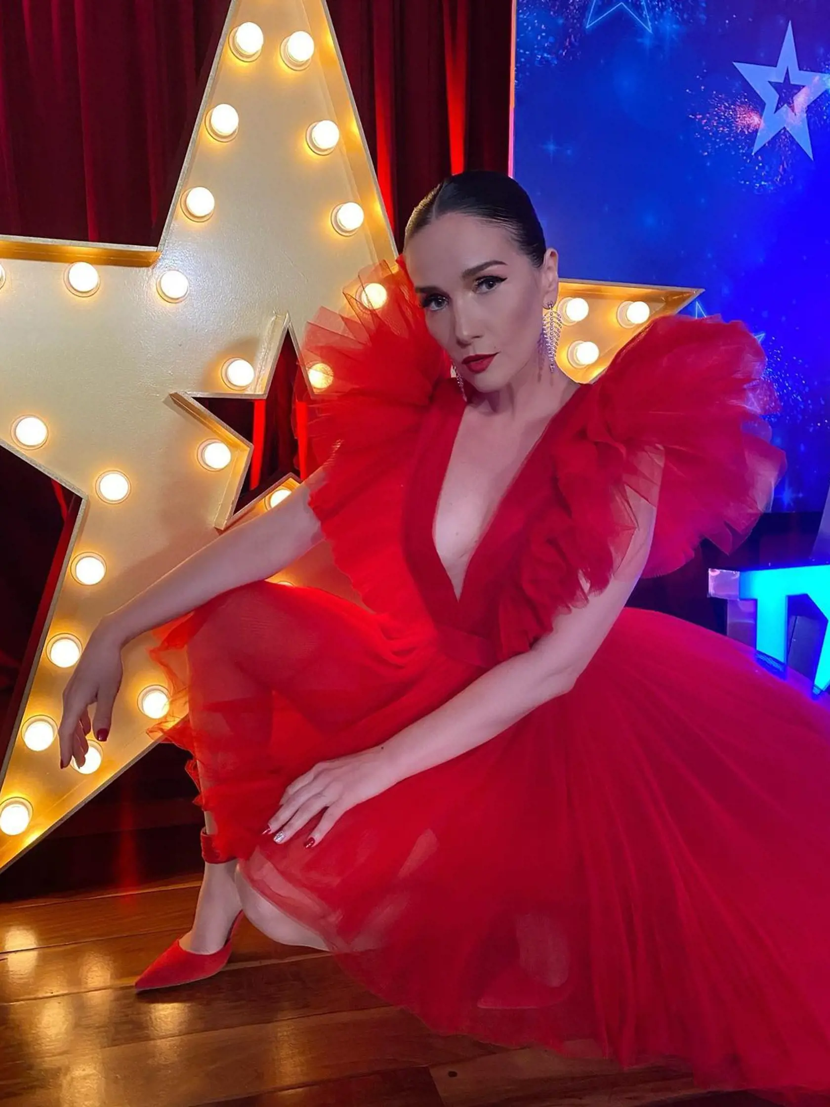 Natalia Oreiro (43) – Milágros
Natalia Oreiro akoby od čias Divokého anjela nezostarla ani o deň. Hoci má už po 40-ke, vyzerá neskutočne mladistvo a aj napriek materstvu si udržala špičkovú postavu, ktorou rada provokuje na sociálnych sieťach. Jej partnerom je o 20 rokov starší hudobník, argentínsky rocker Ricardo Mollo (63).