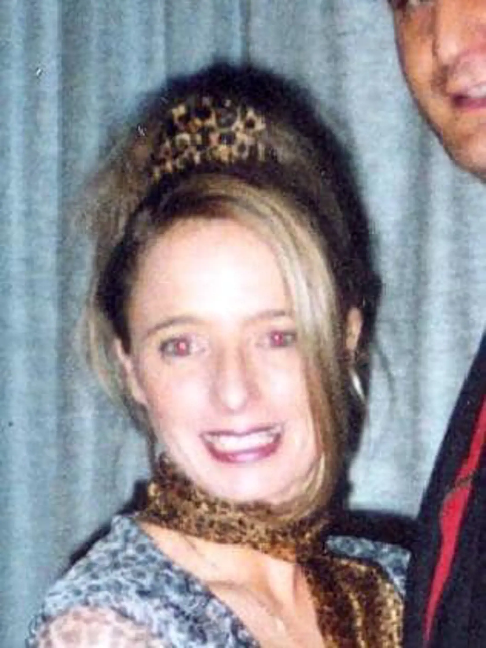 Robyn Lindholm (46)