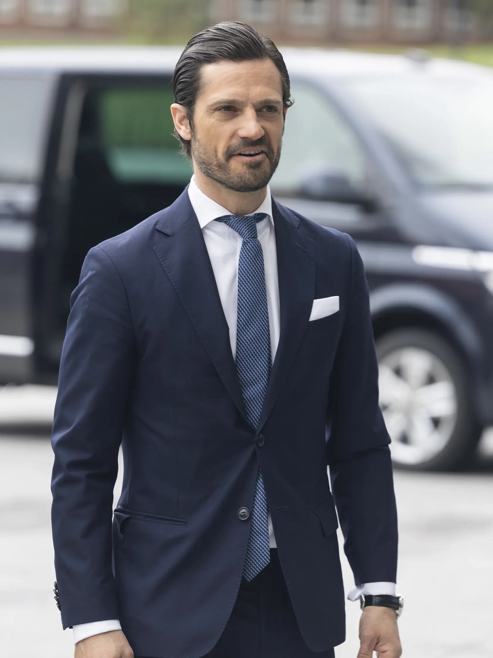 Princ Carl Philip je synom kráľa Karla XVI. Gustafa a kráľovnej Silvie. Je známy svojím šarmom a pohľadným vzhľadom, čo mu prinieslo veľkú popularitu nielen v Švédsku.