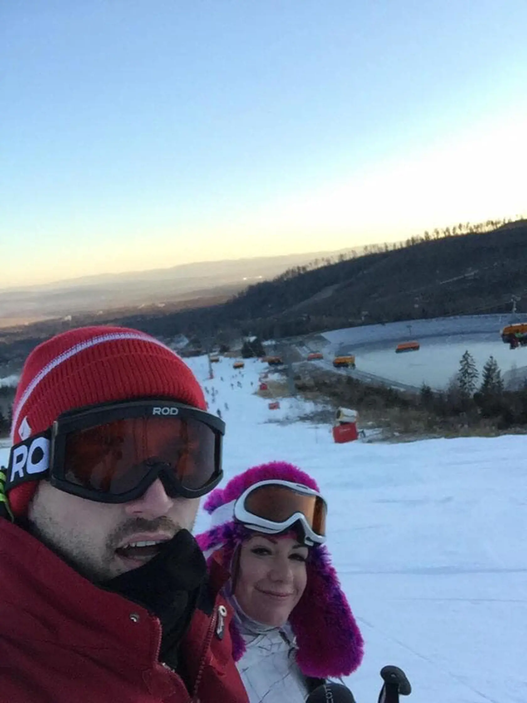 Daniel Bittó sprevádza poslankyňu aj na straníckych akciách.