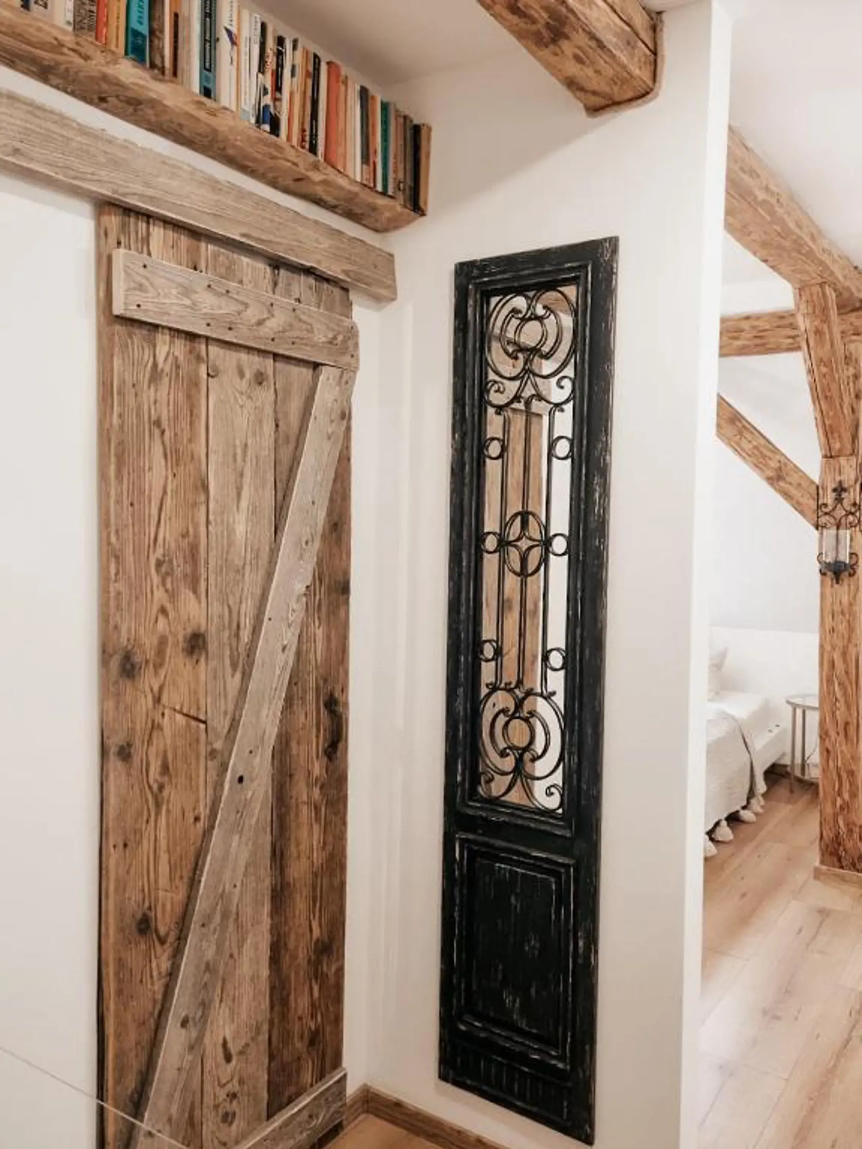 Apartmány v zrekonštruovanom mestskom barokovom paláci v Banskej Štiavnici, kde jeden vlastní aj bývalý minister obrany Jaroslav Naď.