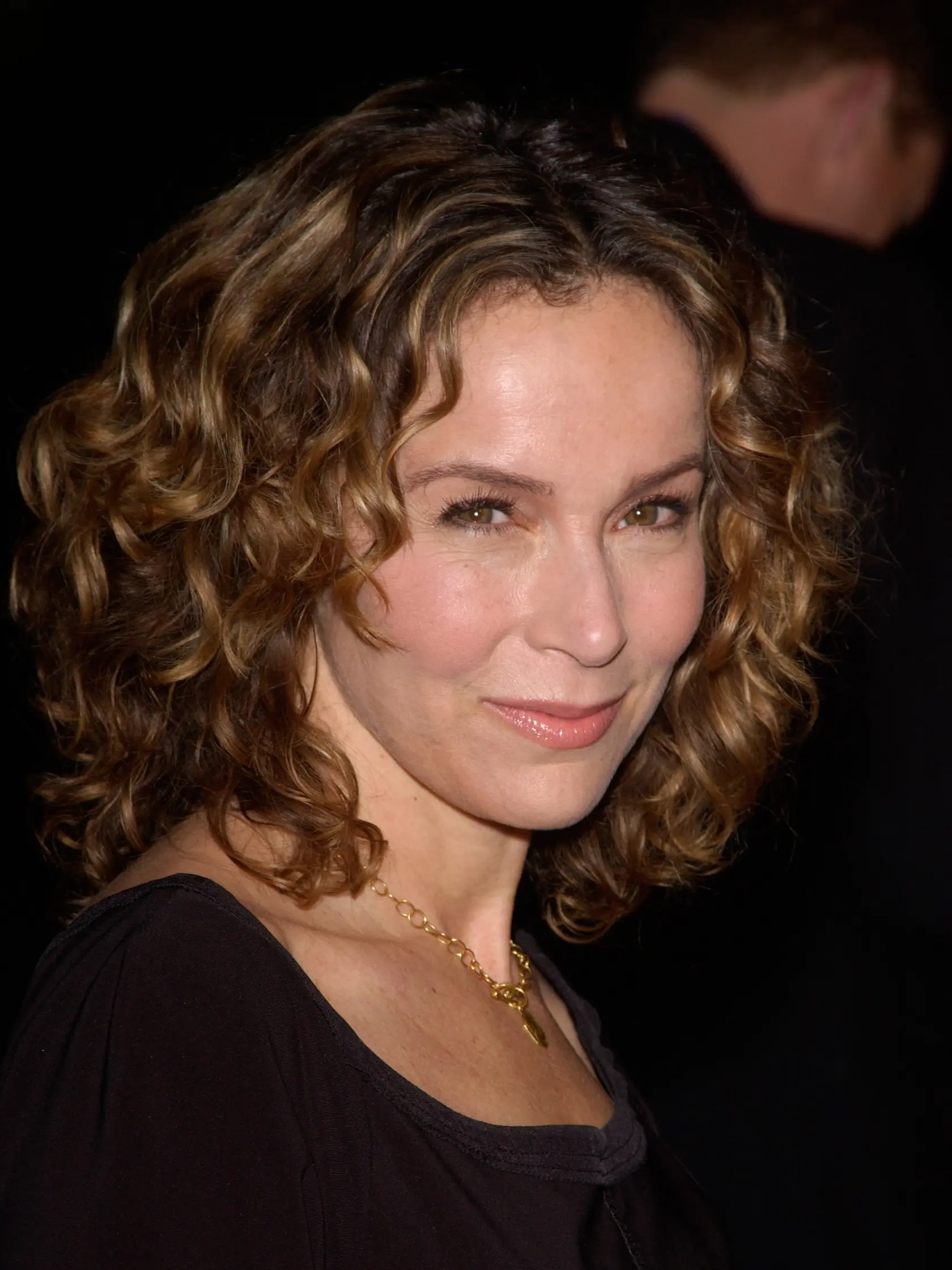 Takto vyzerá Jennifer Grey dnes. Aj vďaka plastikám ju sotva spoznávame.
