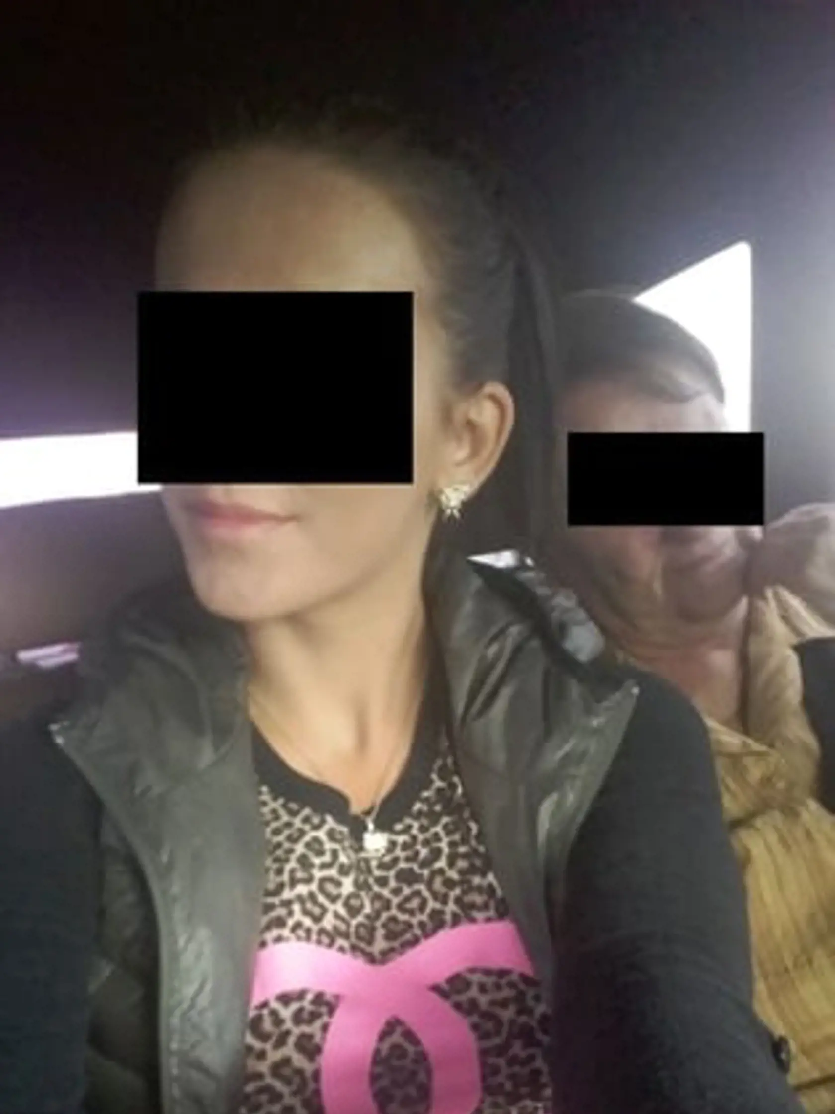 Natália aj so svojou babkou.