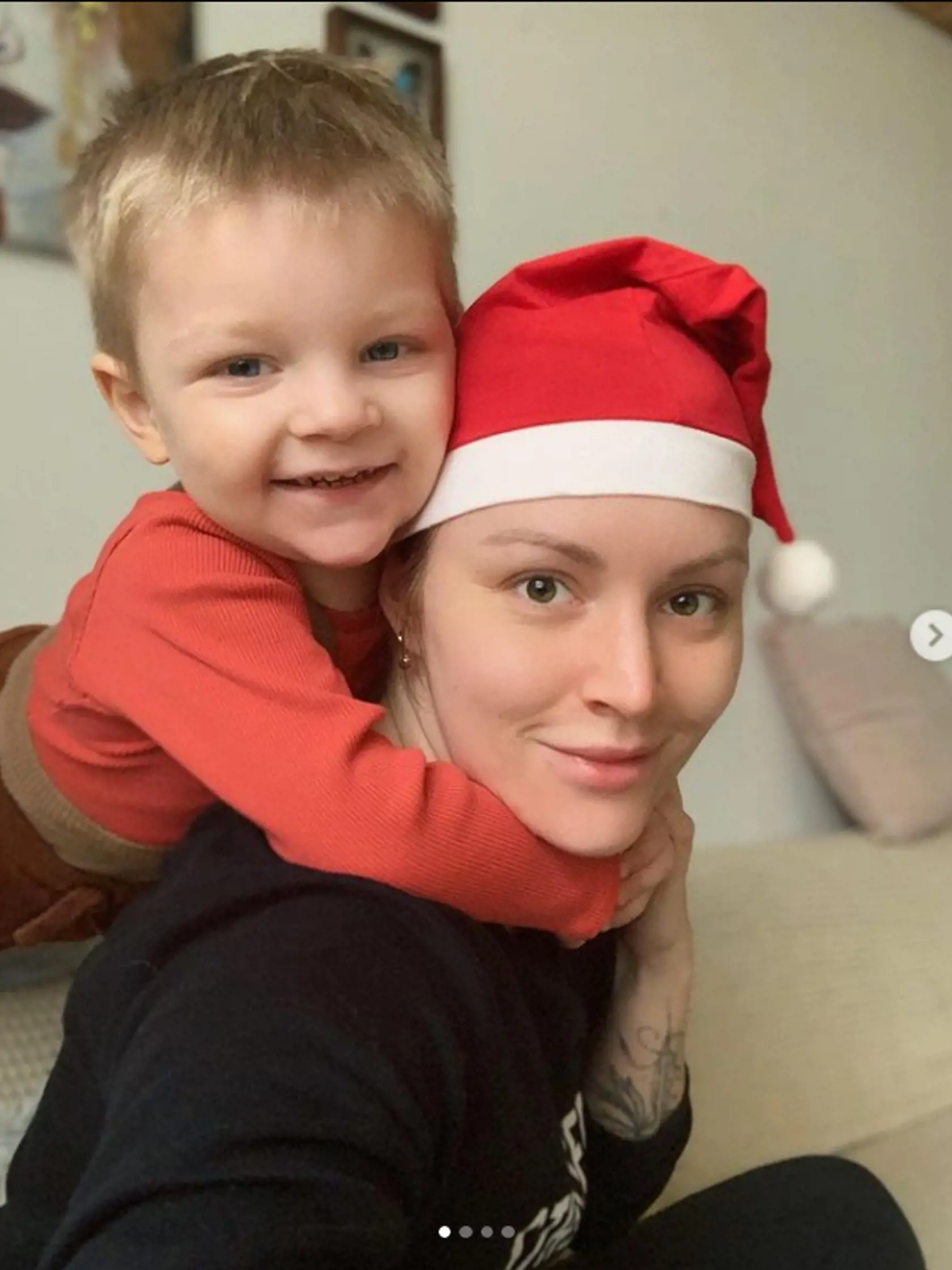 Synček Barbory Švidraňovej už poriadne narástol a je to krásny chlapec.  Ona pri ňom vyzerá ako jeho staršia sestra!