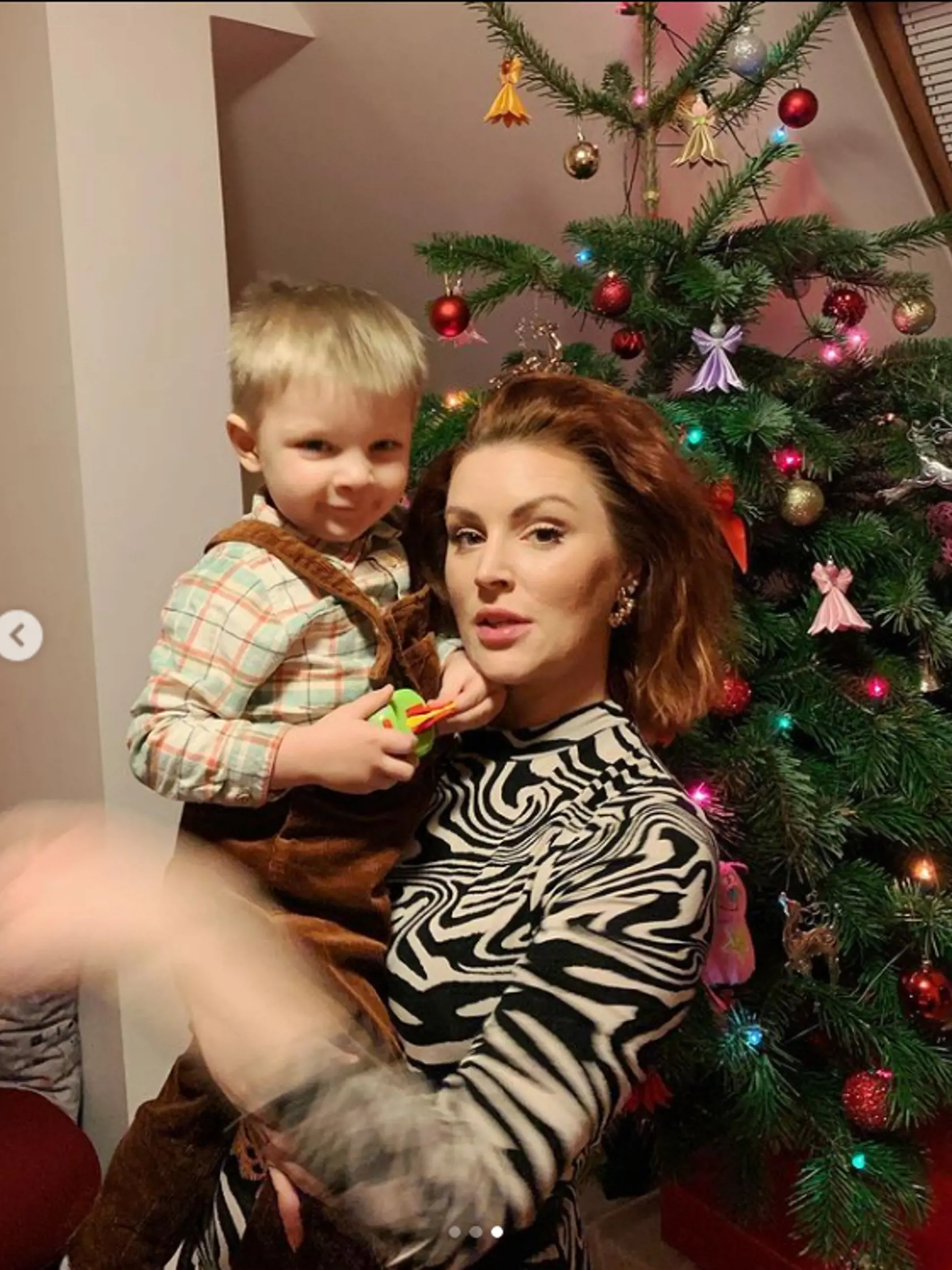 Synček Barbory Švidraňovej už poriadne narástol a je to krásny chlapec.  Ona pri ňom vyzerá ako jeho staršia sestra!