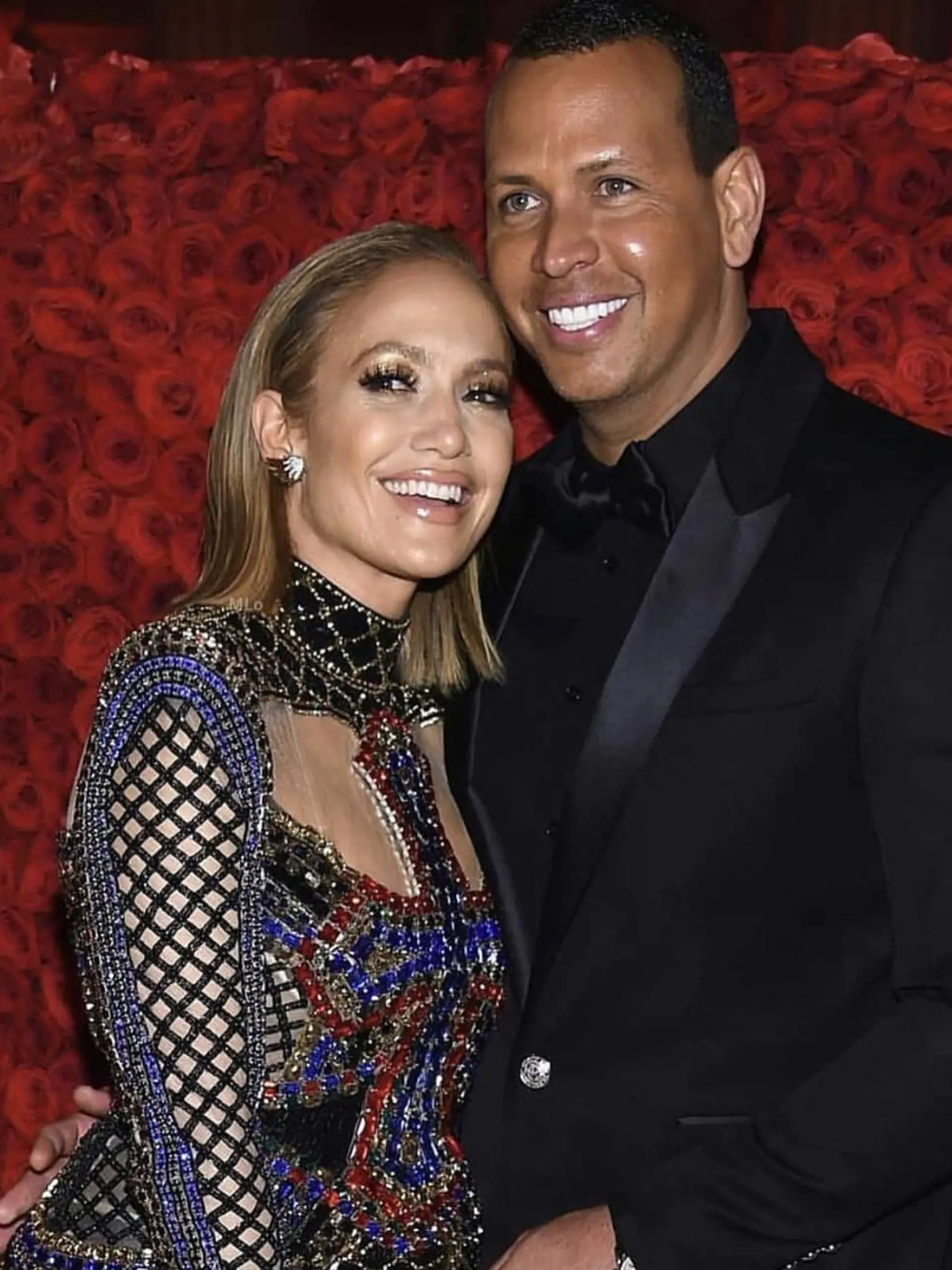 Bývalý vynikajúci bejzbalista Alex Rodriguez a speváčka Jennifer Lopez sú od minulého roka zasnúbení.