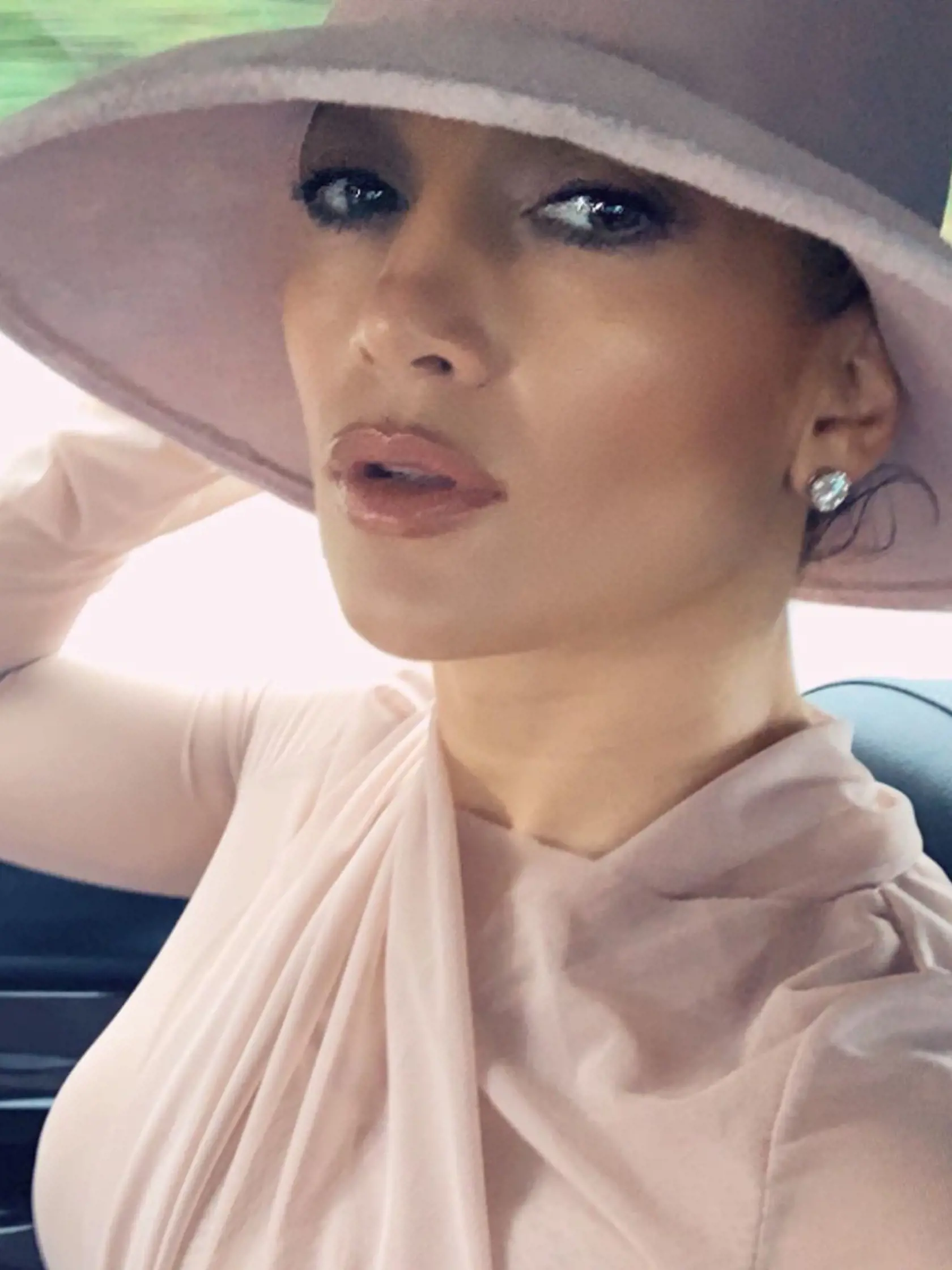 Jennifer Lopez je v ohýbaní pier majsterka.