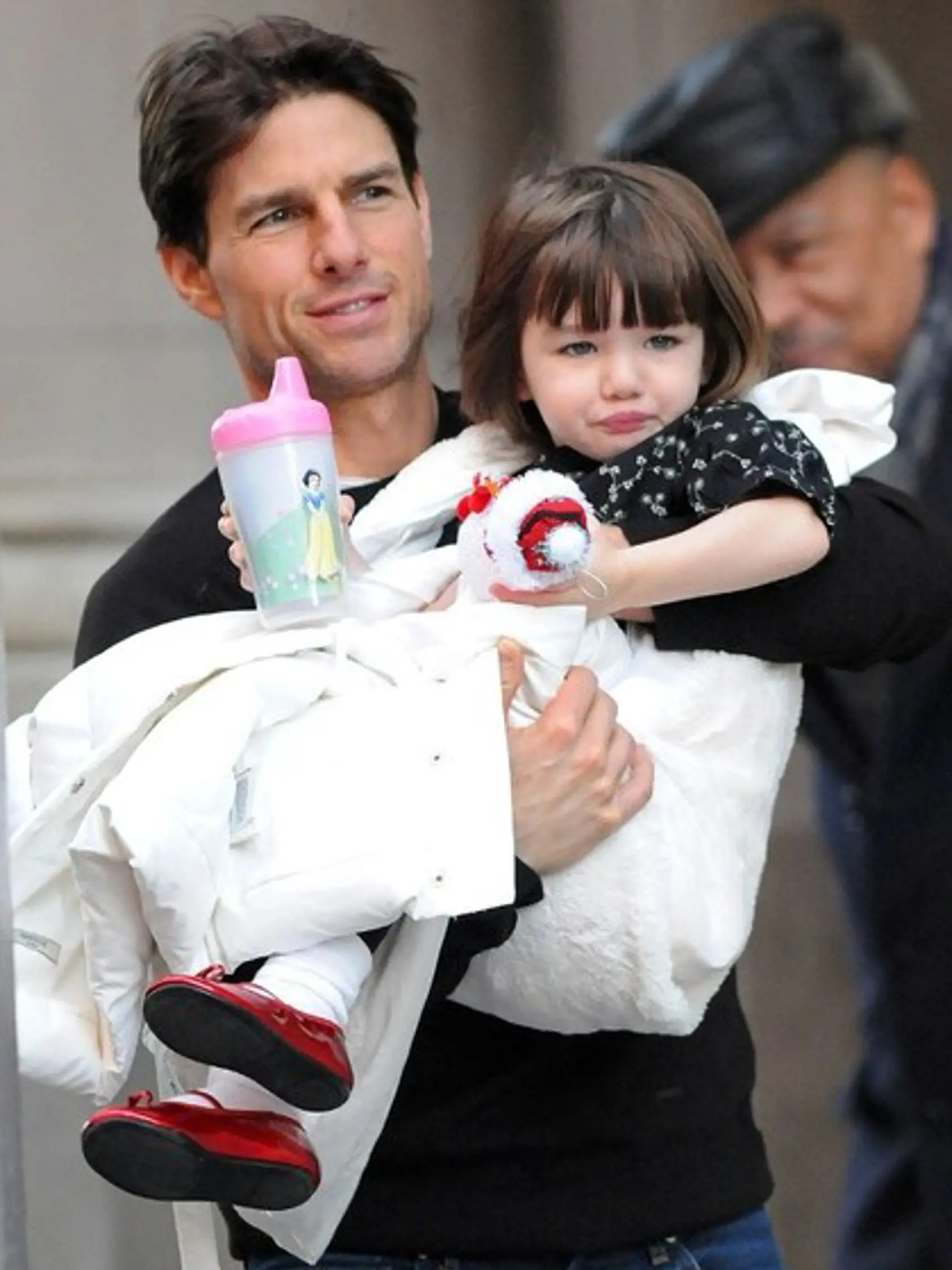 Otecko Tom Cruise s dcérou Suri, keď bola menšia.