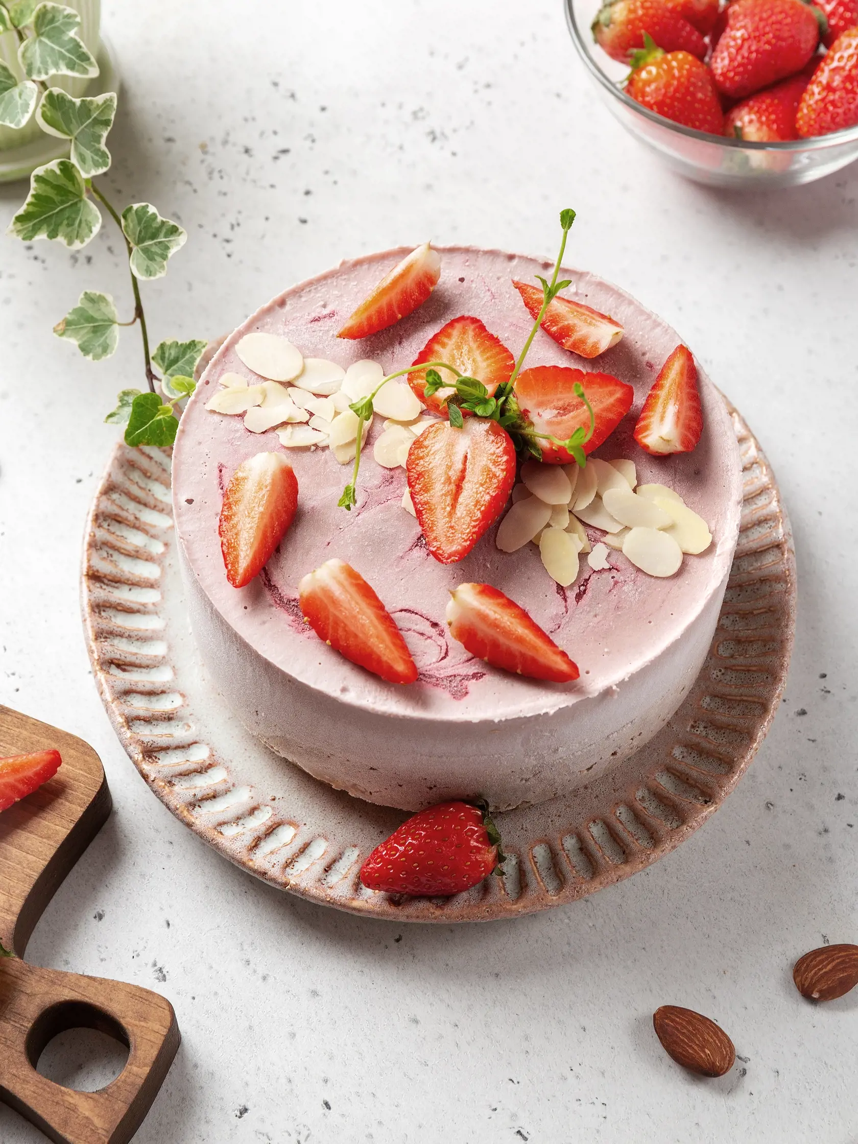 Nepečená jahodová torta