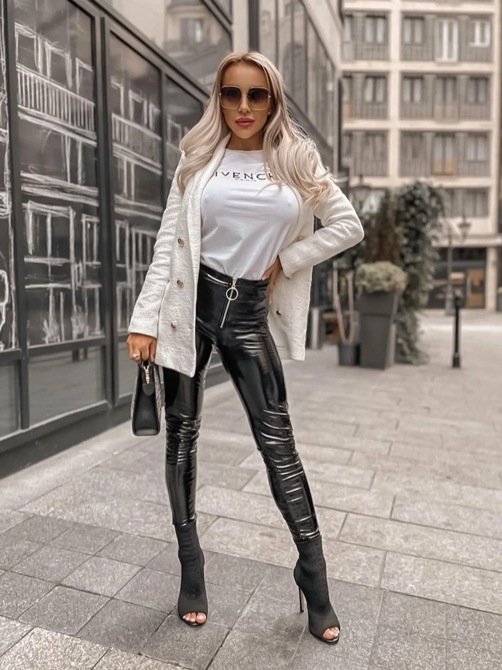 Monika Jakliová
