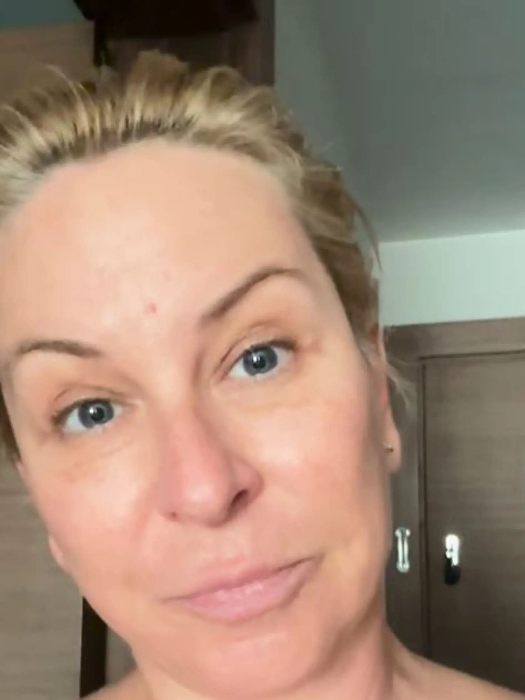 Wanda Hrycová dokumentuje cestu do Kyjeva: Keď sa začala sprchovať, vypli elektrický prúd.
