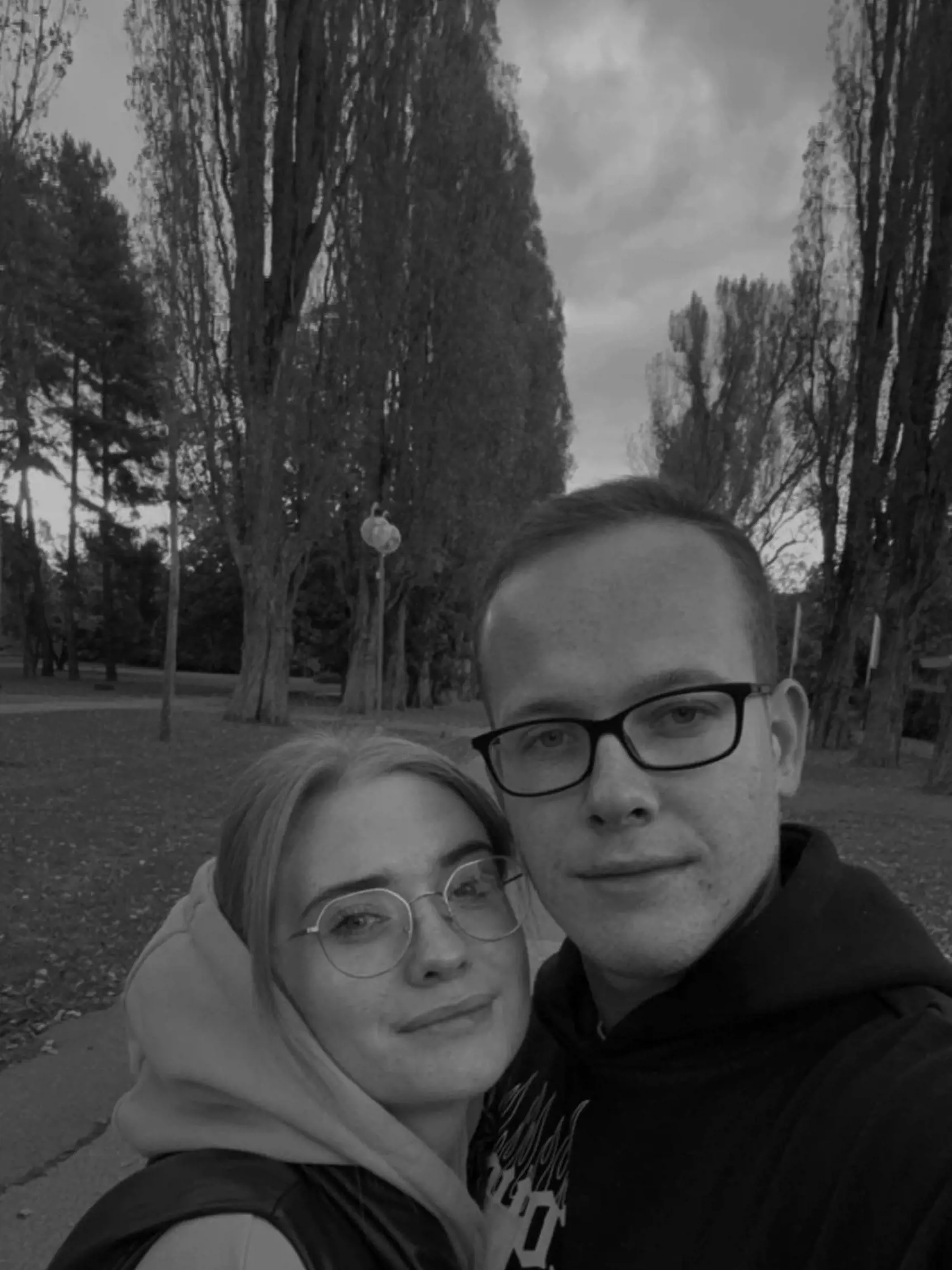 Napriek všetkým prekážkam a obmedzeniam Lauretta bojuje každý deň, snaží sa udržať si pozitívnu myseľ a užíva si “malé” radosti života.
