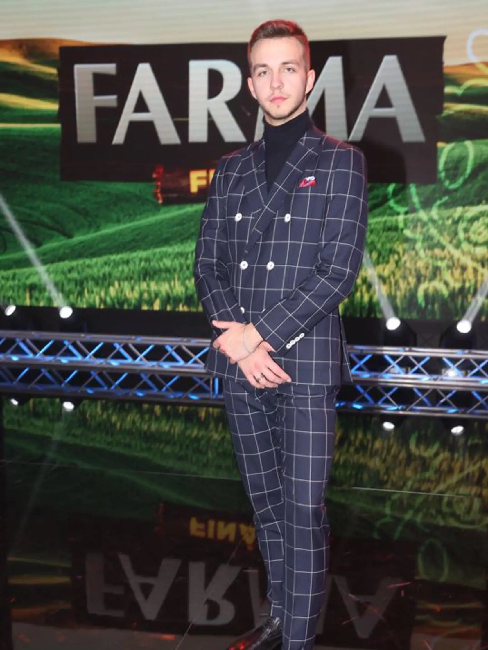 Farmár Tamás.