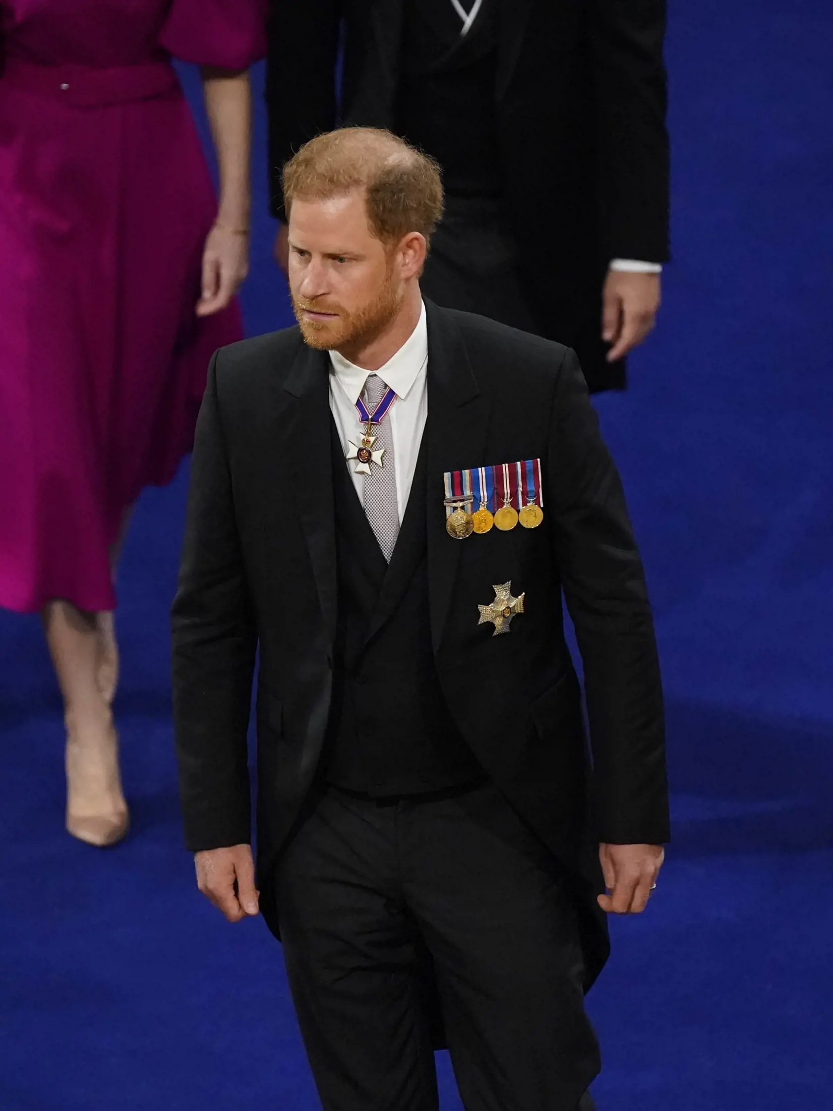 Britský princ Harry, vojvoda zo Sussexu prichádza na slávnostnú korunováciu britského kráľa Karola III. a jeho manželky Kamily do Westminsterského opátstva v Londýne v sobotu 6. mája 2023.
