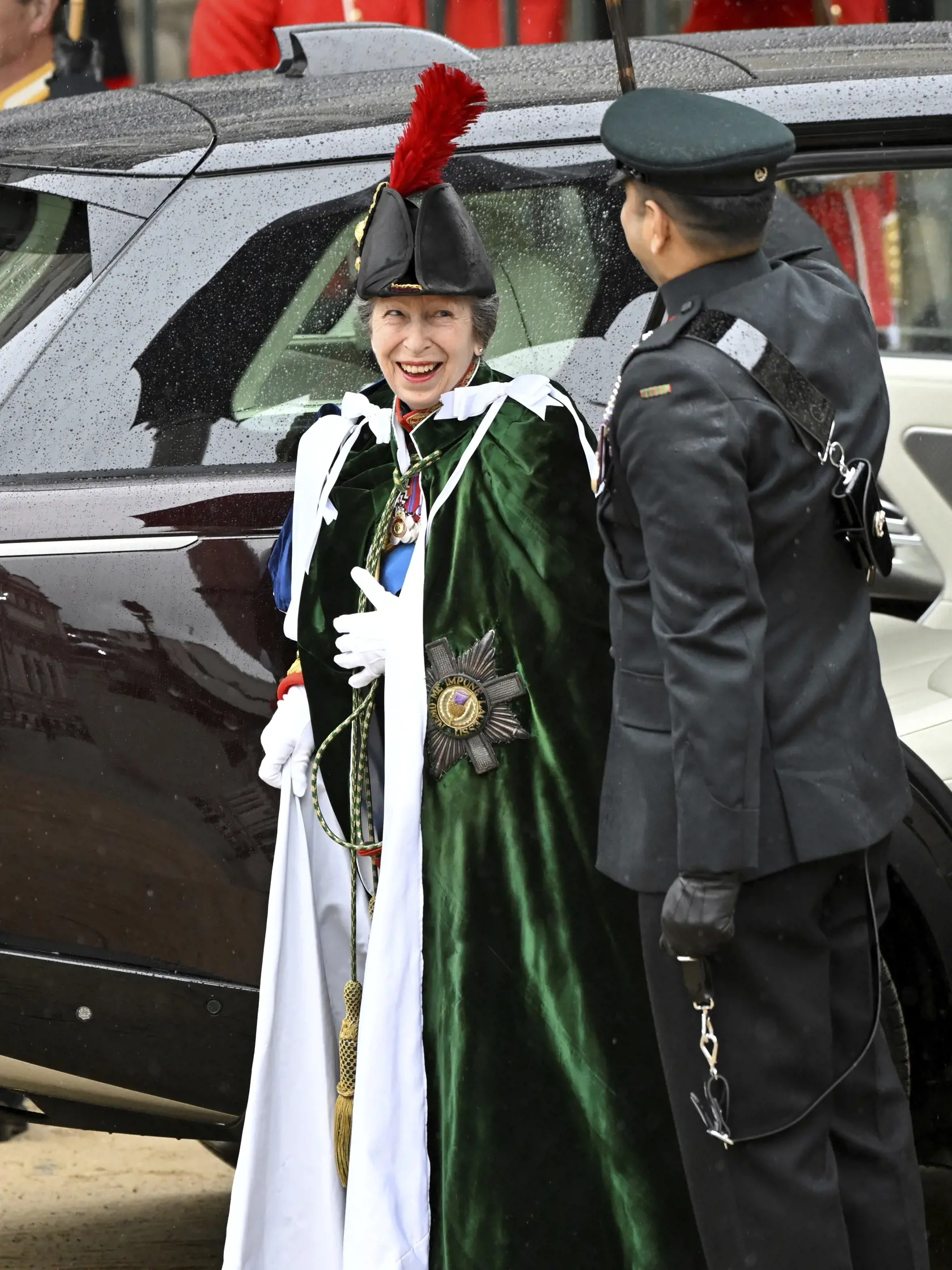 Britská princezná Anne prichádza na slávnostnú korunováciu britského kráľa Karola III. a jeho manželky Kamily do Westminsterského opátstva v Londýne v sobotu 6. mája 2023.