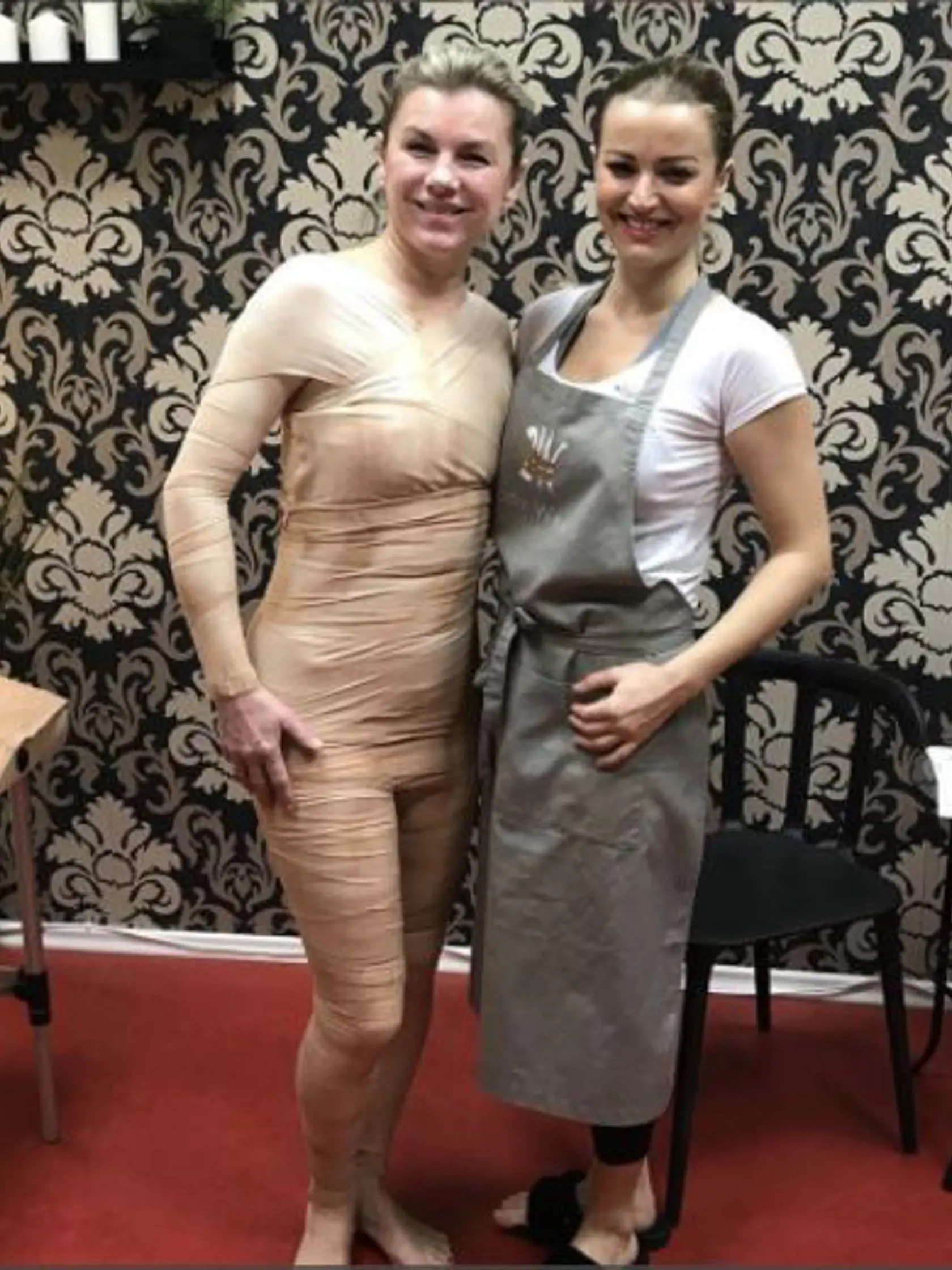 Zuzana Drnek spáchala samovraždu. Na fotke s Leonou Machálkovou.