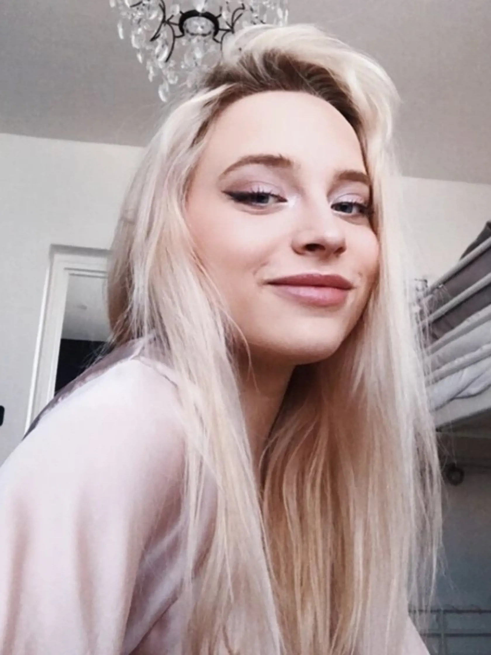 Laura z Búrlivého vína zmenila imidž.