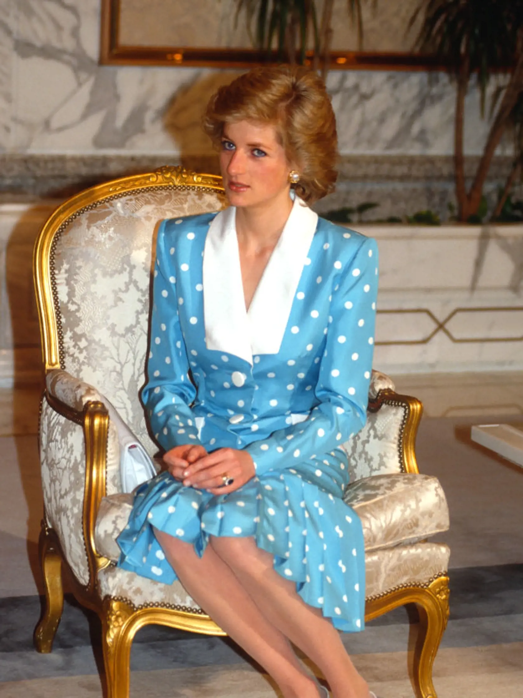 Aj Lady Diana pred rokmi (1989) zažiarila v modrých šatách s bielymi bodkami.