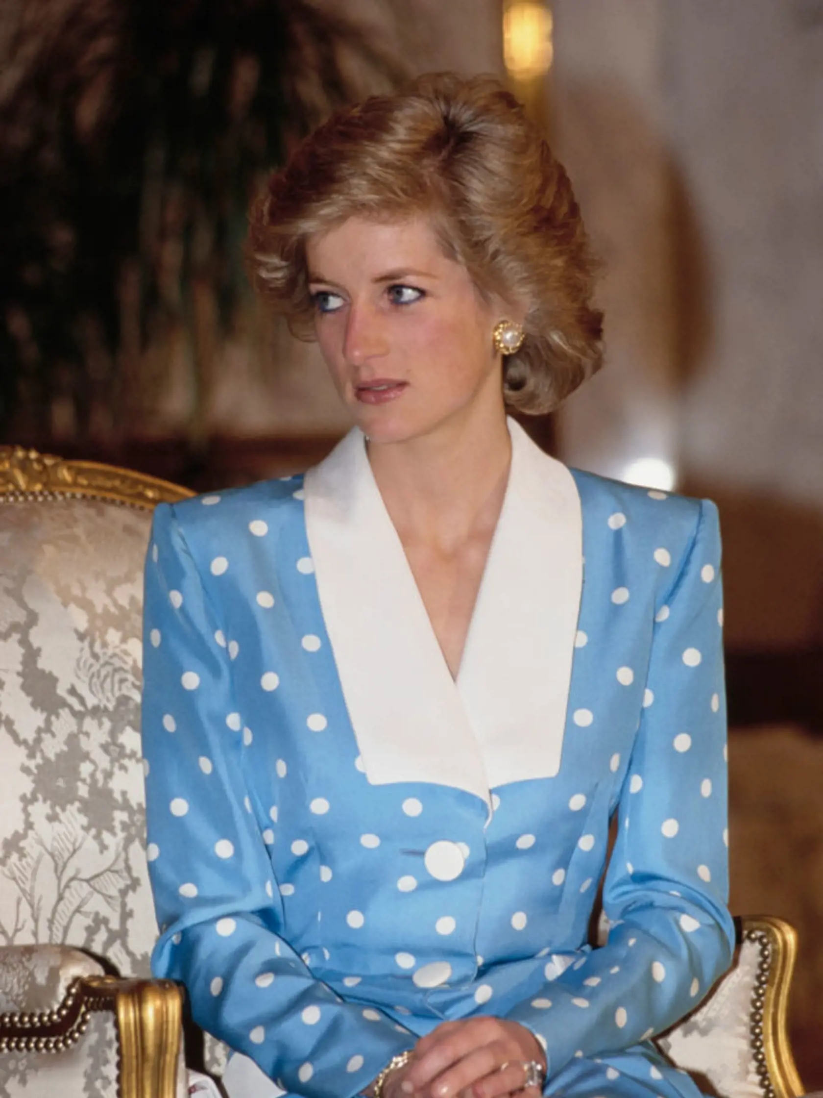 Aj Lady Diana pred rokmi (1989) zažiarila v modrých šatách s bielymi bodkami.