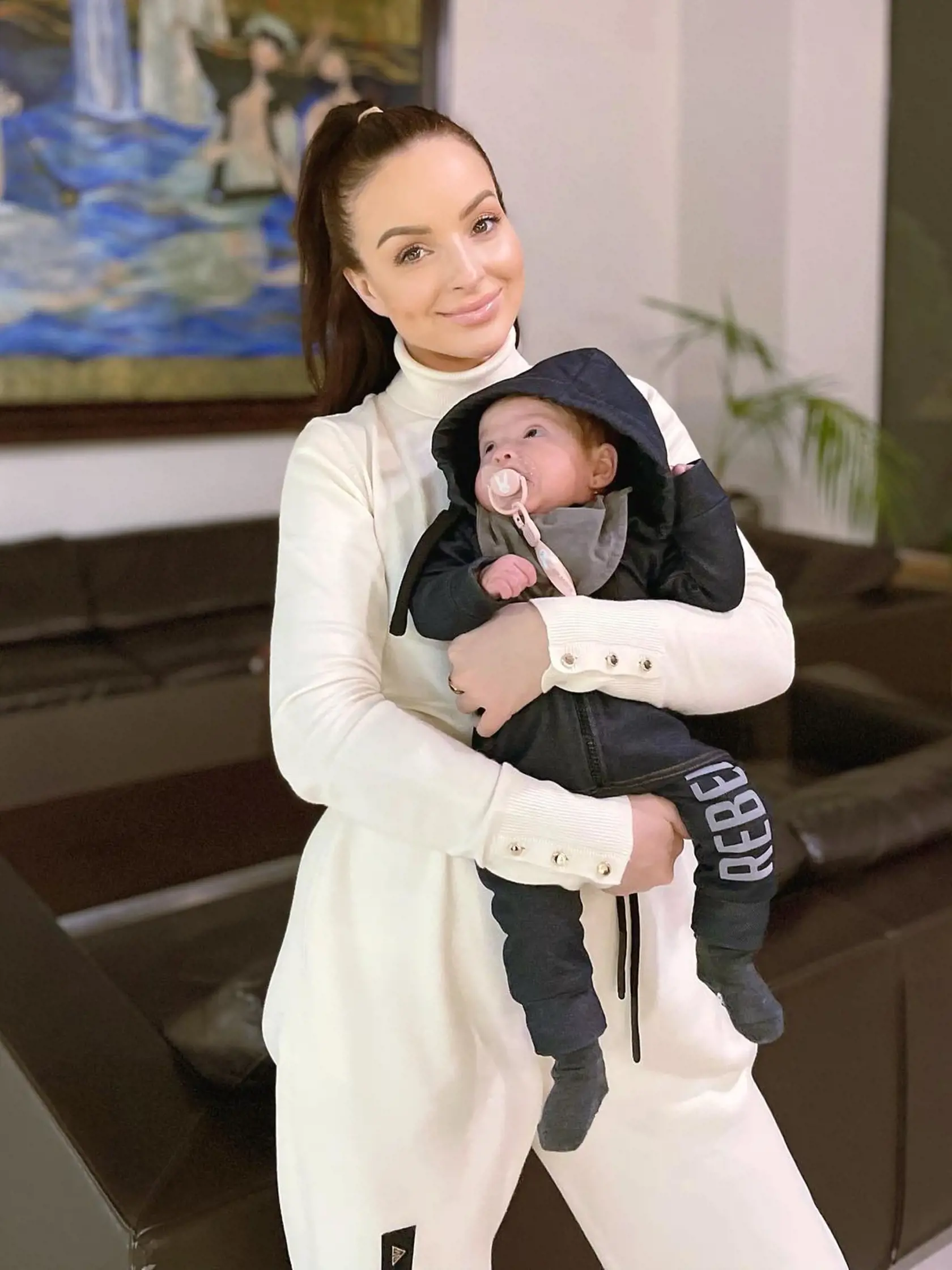 Veronika Nízlová s dcérkou Neou
