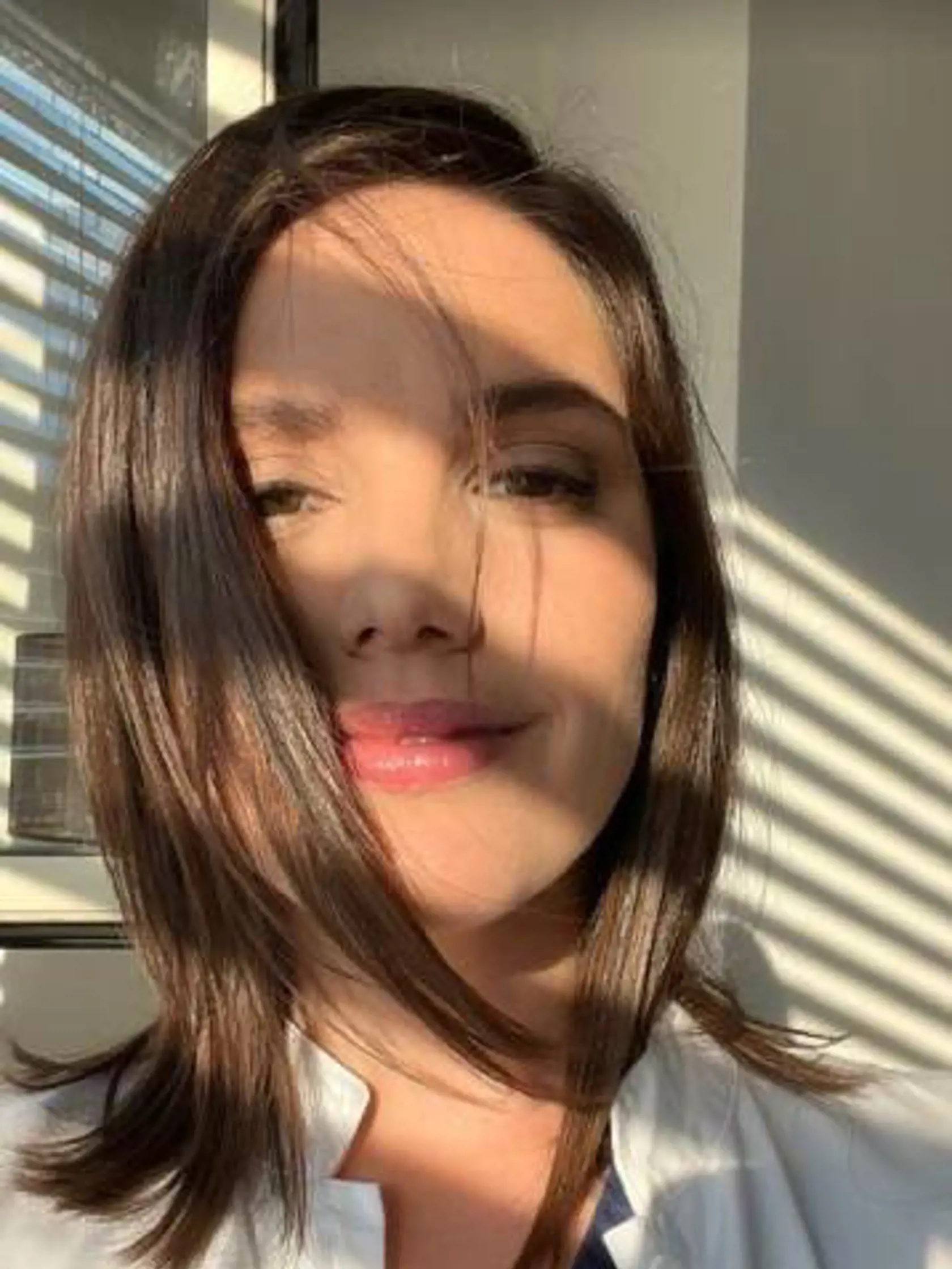 Doktorka Júlia Kalinová s novým účesom. Čo poviete, pristane jej to viac?