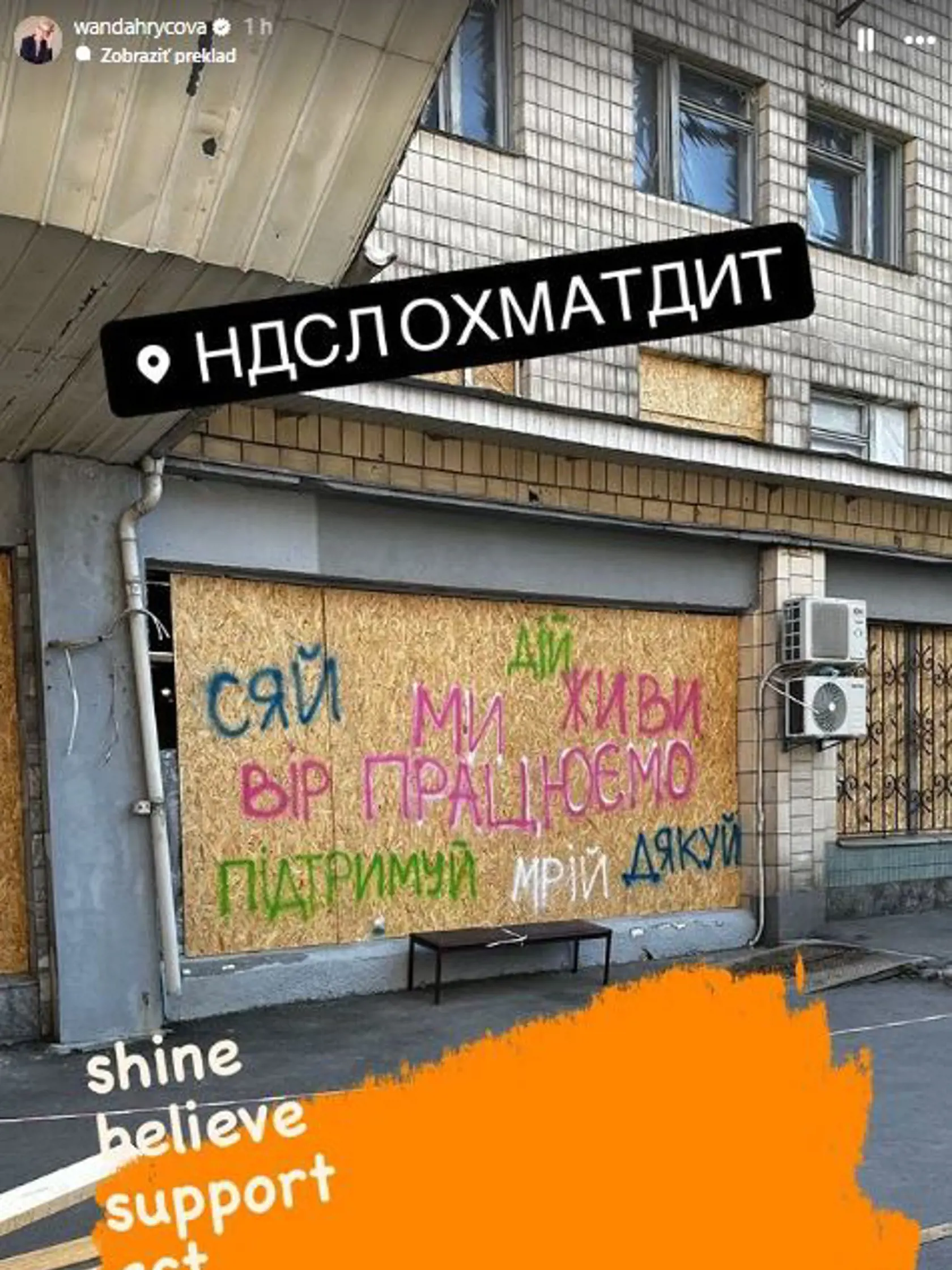 Wanda Hrycová dokumentuje cestu do Kyjeva.