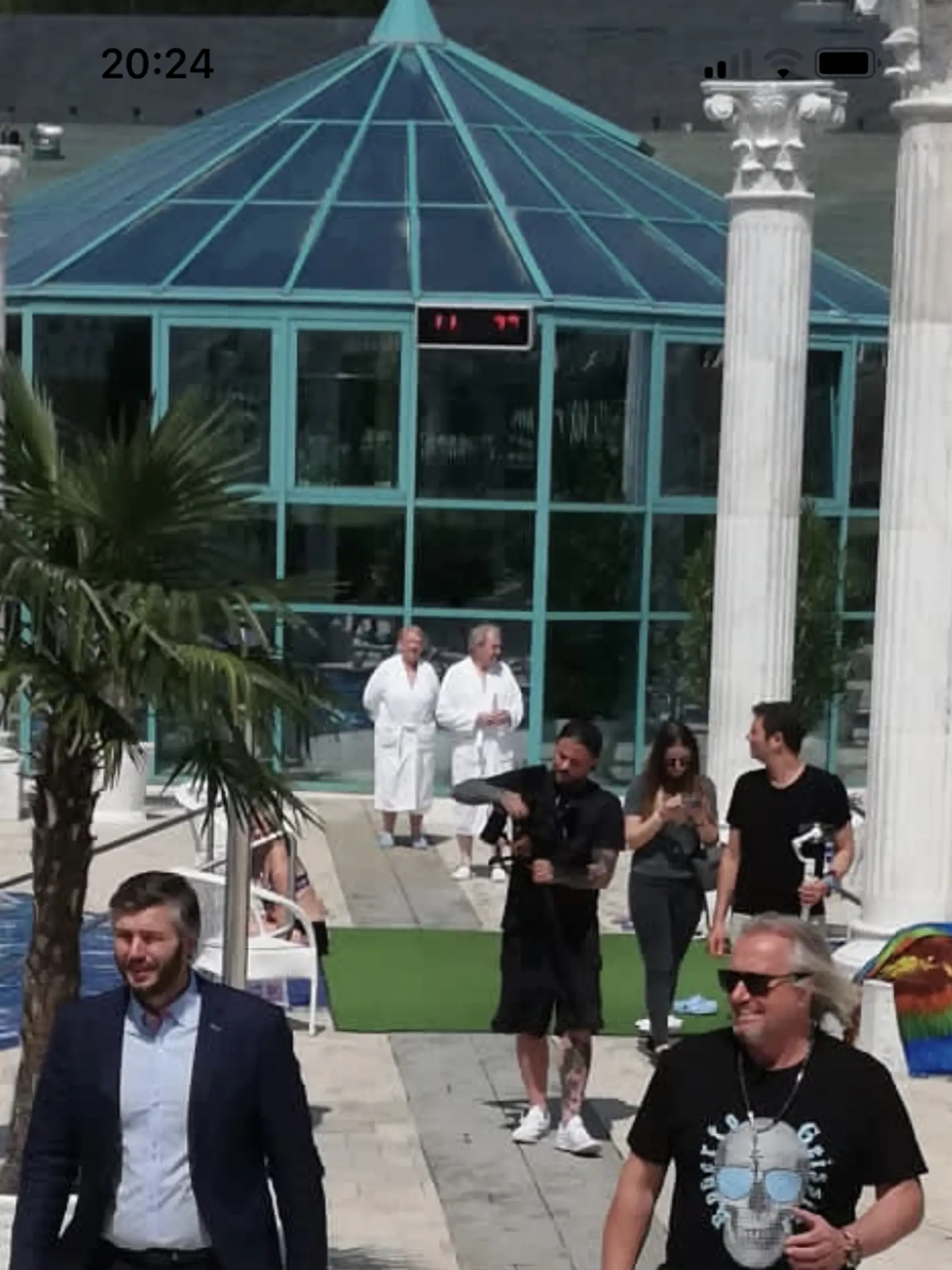 Prostredie a liečebné postupy špecialistov z kúpeľov v Rajeckých Tepliciach ohúrili Geisenovcov do takej miery, že sa sem hodlajú vrátiť. Tentoraz však súkromne.