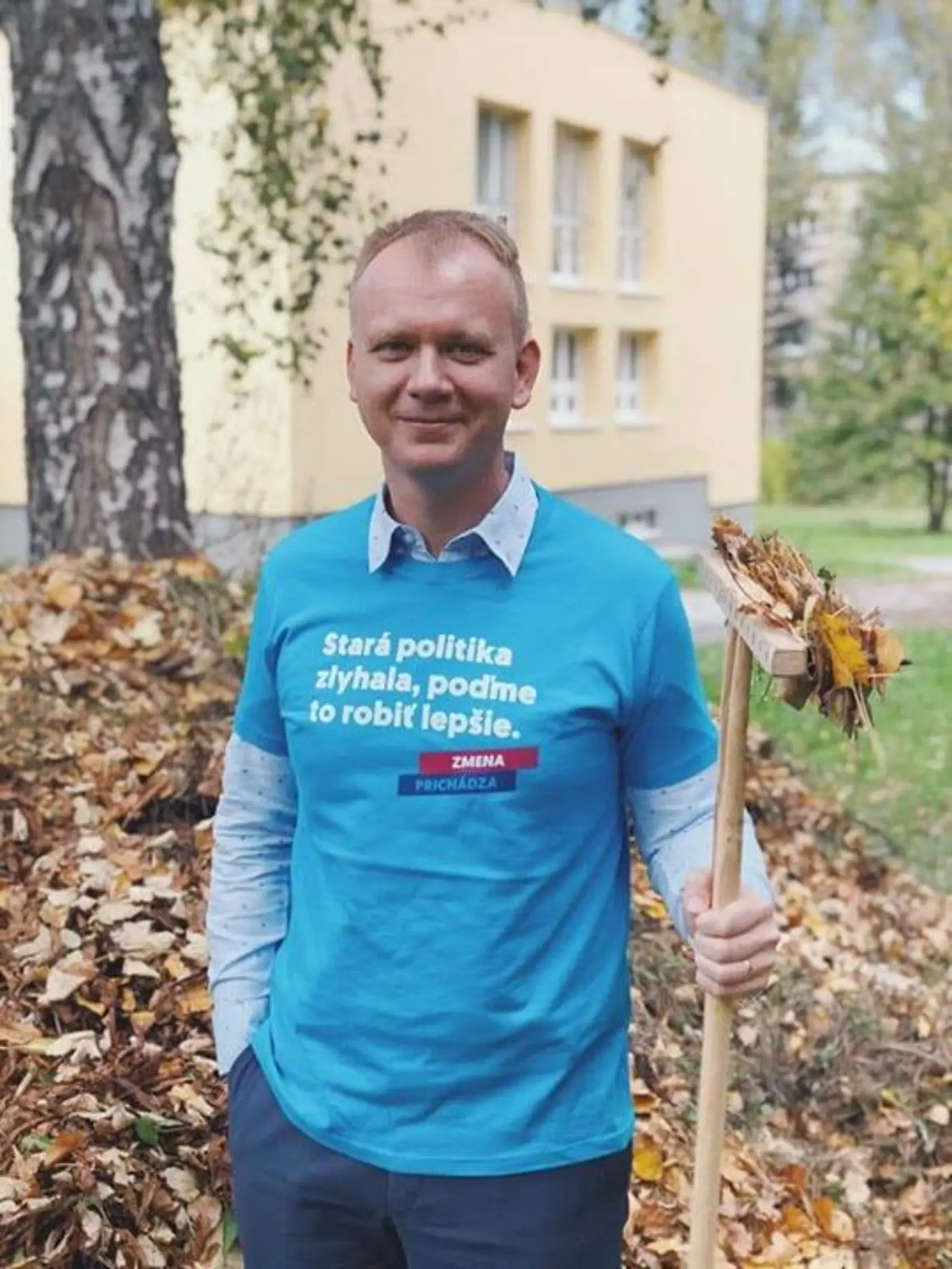 Miroslav Beblavý sa predviedol s hrabľami.