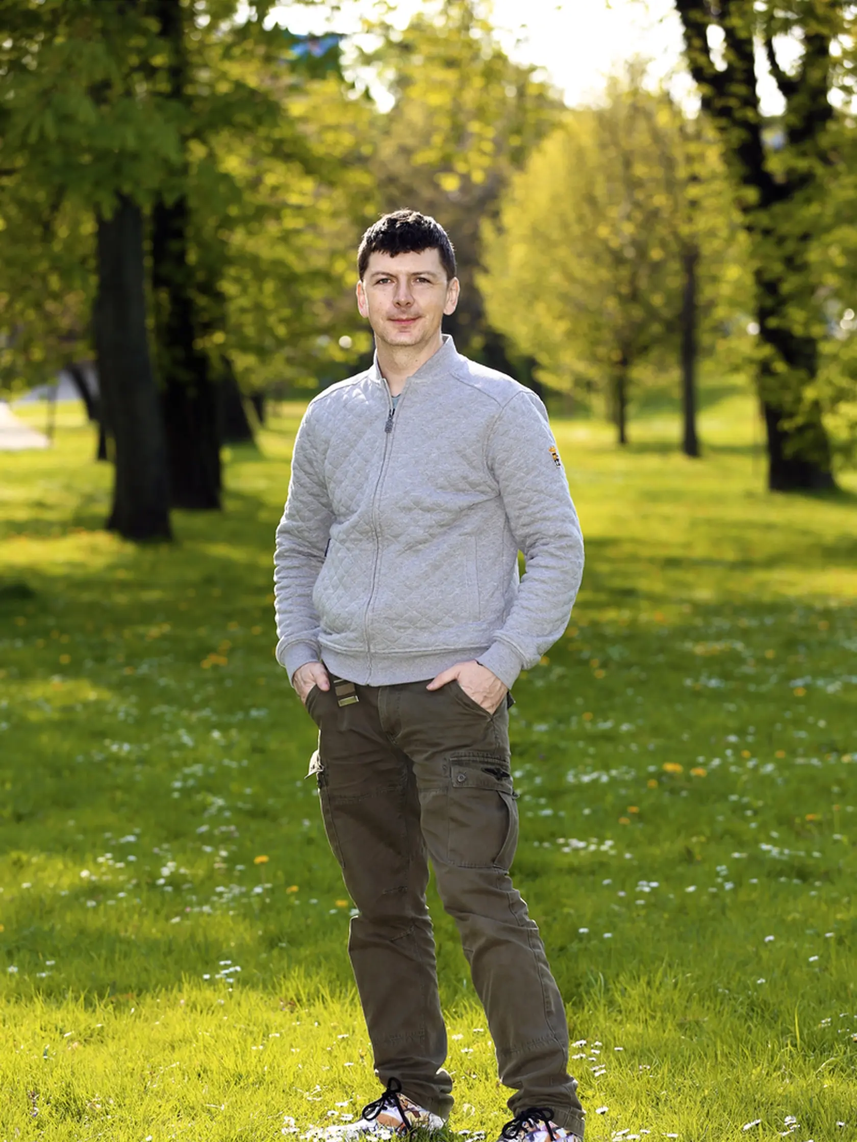 Bičan si rodinou svojej mladej milenky dobre rozumie.