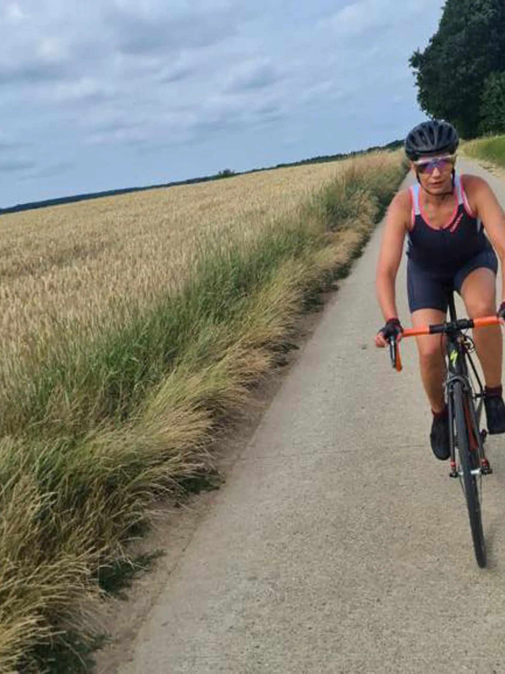Exsaskárka Lucia Ďuriš Nicholsonová sú s celou rodinou sú vášniví cyklisti! Bicyklovanie si dokonca obľúbil aj jej malý syn Jakubko. Europoslankyňa od svojho zvolenia do úradu žije trvalo v Bruseli, ktoré si ako cyklistka veľmi pochvaľuje.