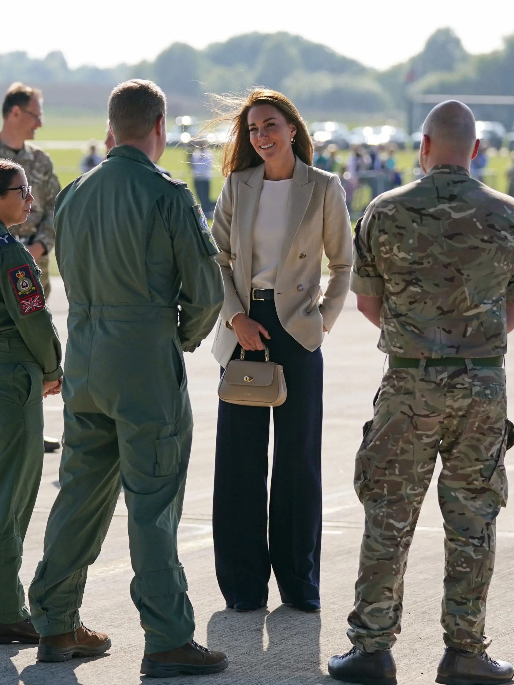 Kate Middleton sa stretla s vojakmi, ktorí pomáhali pri evakuáciách z Afganistanu.