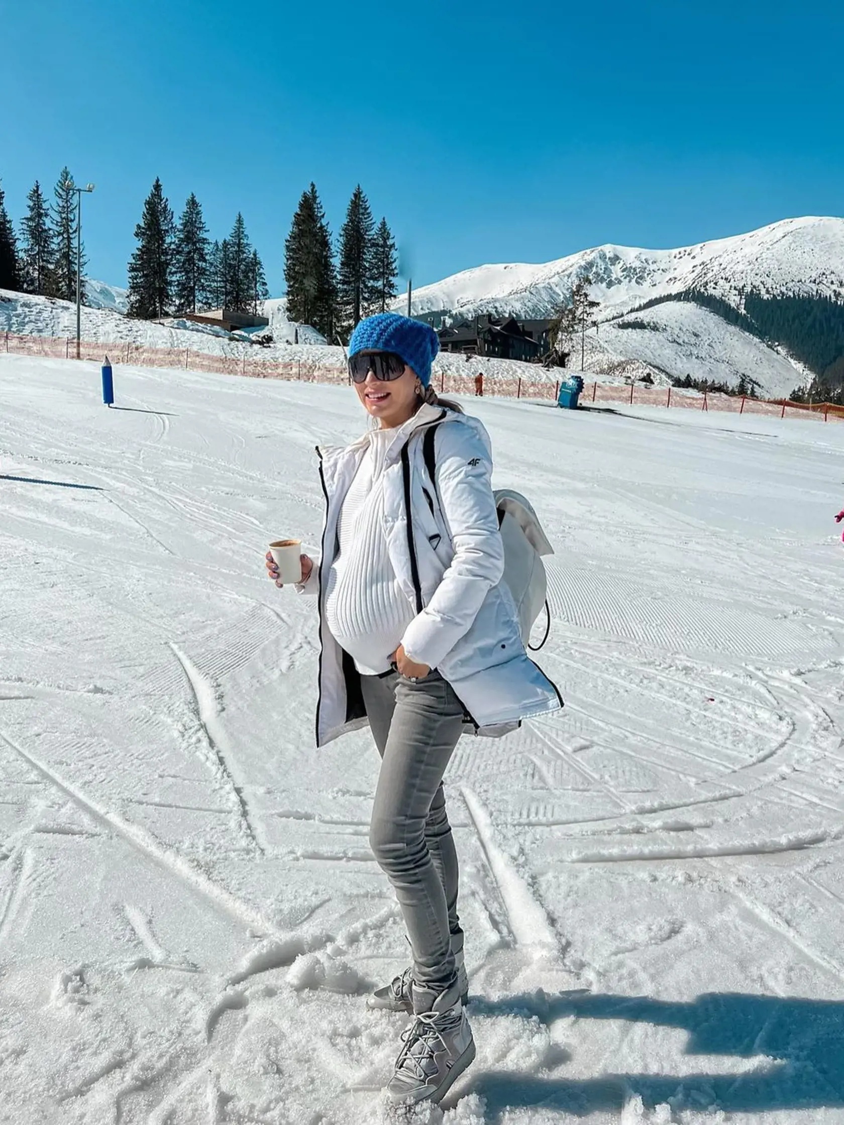 Aj takýto outfit nahodila Ivana Gáborík na svah.
