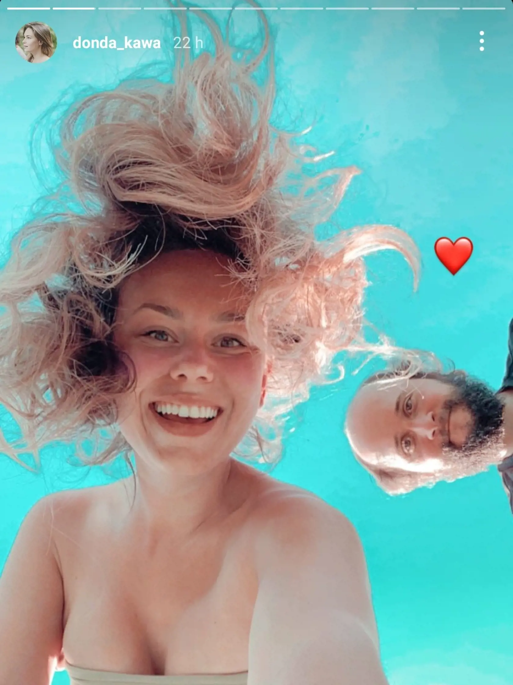 Dominika Kavaschová zverejnila v stories na Instagrame túto fotku a my sme odpadli! Môže takto vyzerať po pôrode?!