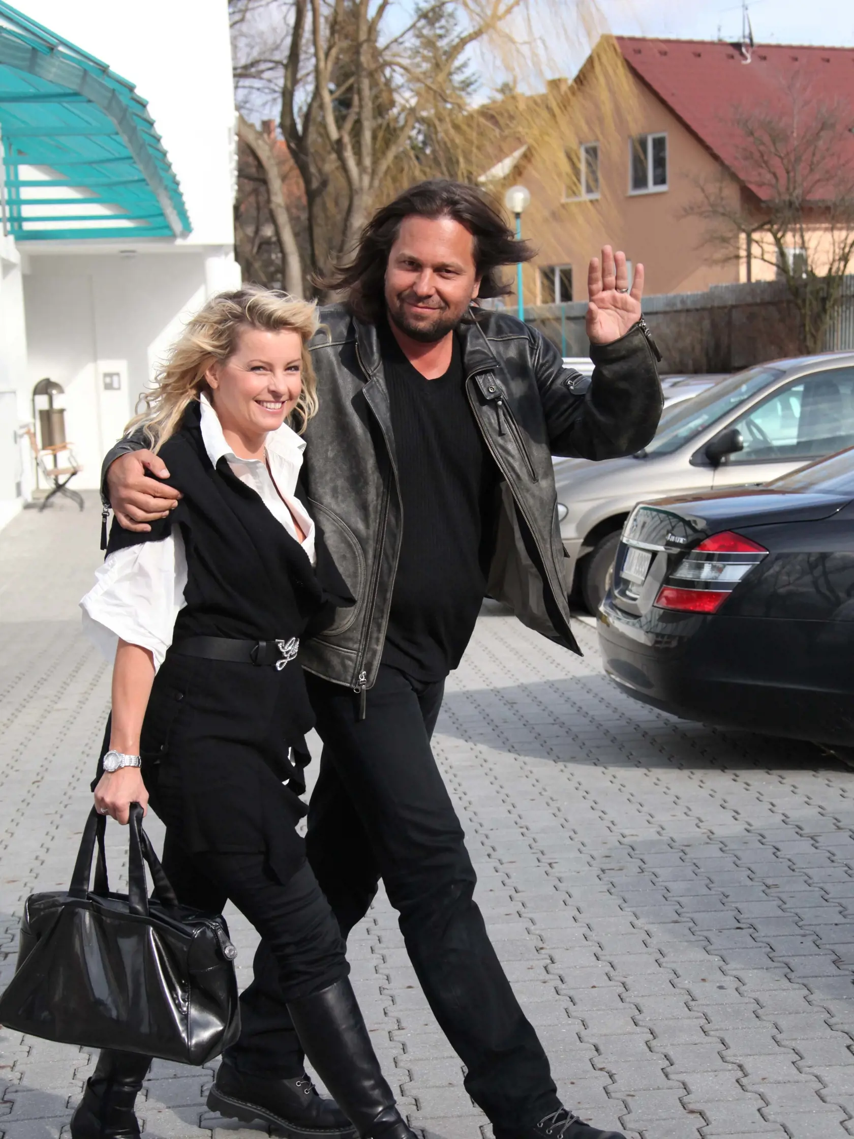 Bartošová Iveta, Pomeje Jiří